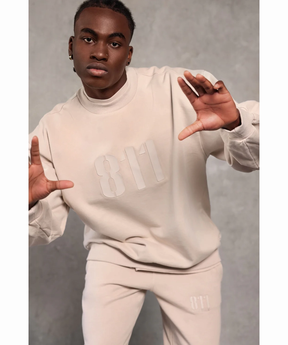 Weekend Look RecycledBlend 811 Originals Unisex Signature Big Logo Sweater (Beige)