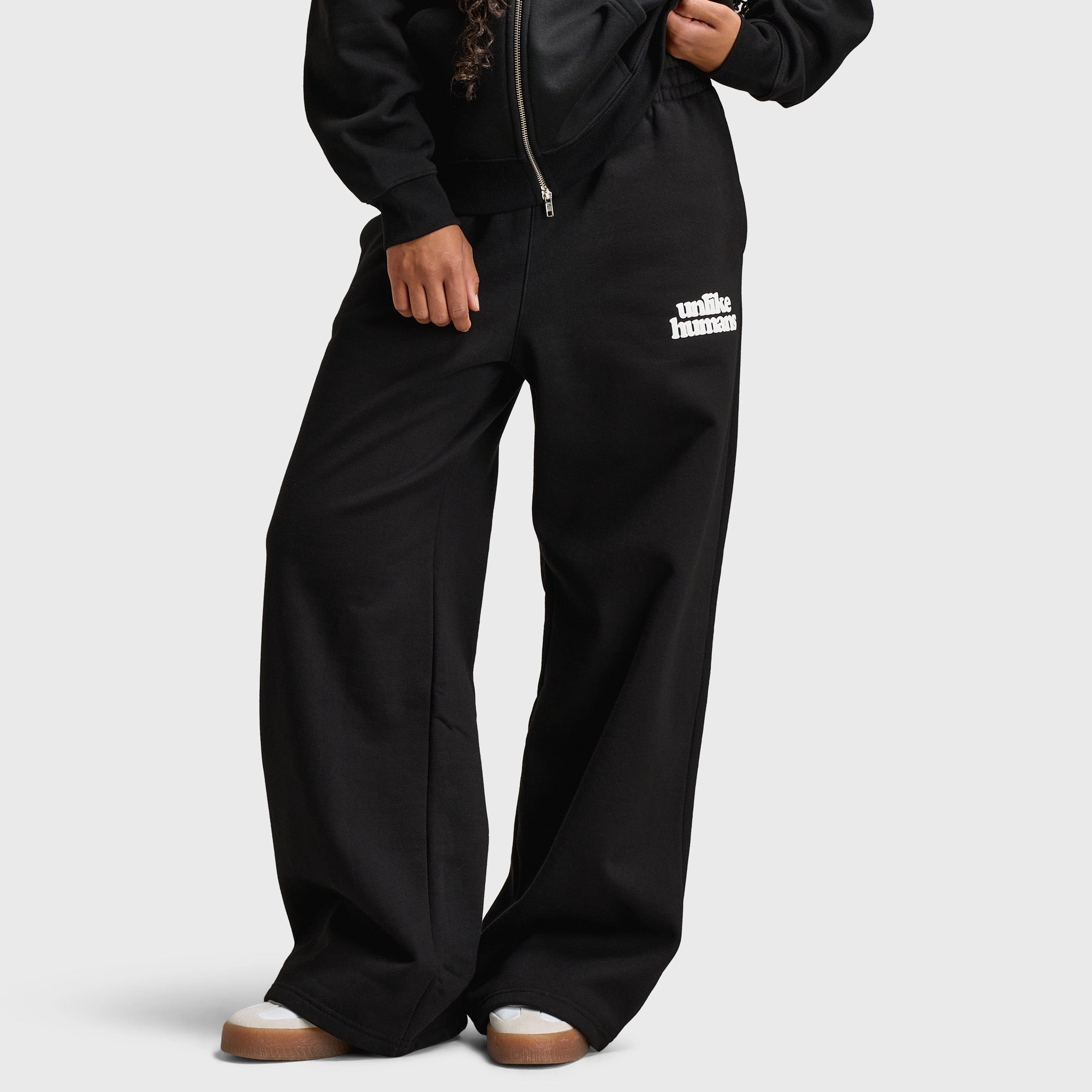 Unlike Humans Women's Bubble Wide Leg Joggers / Black MoistureManagement Technology