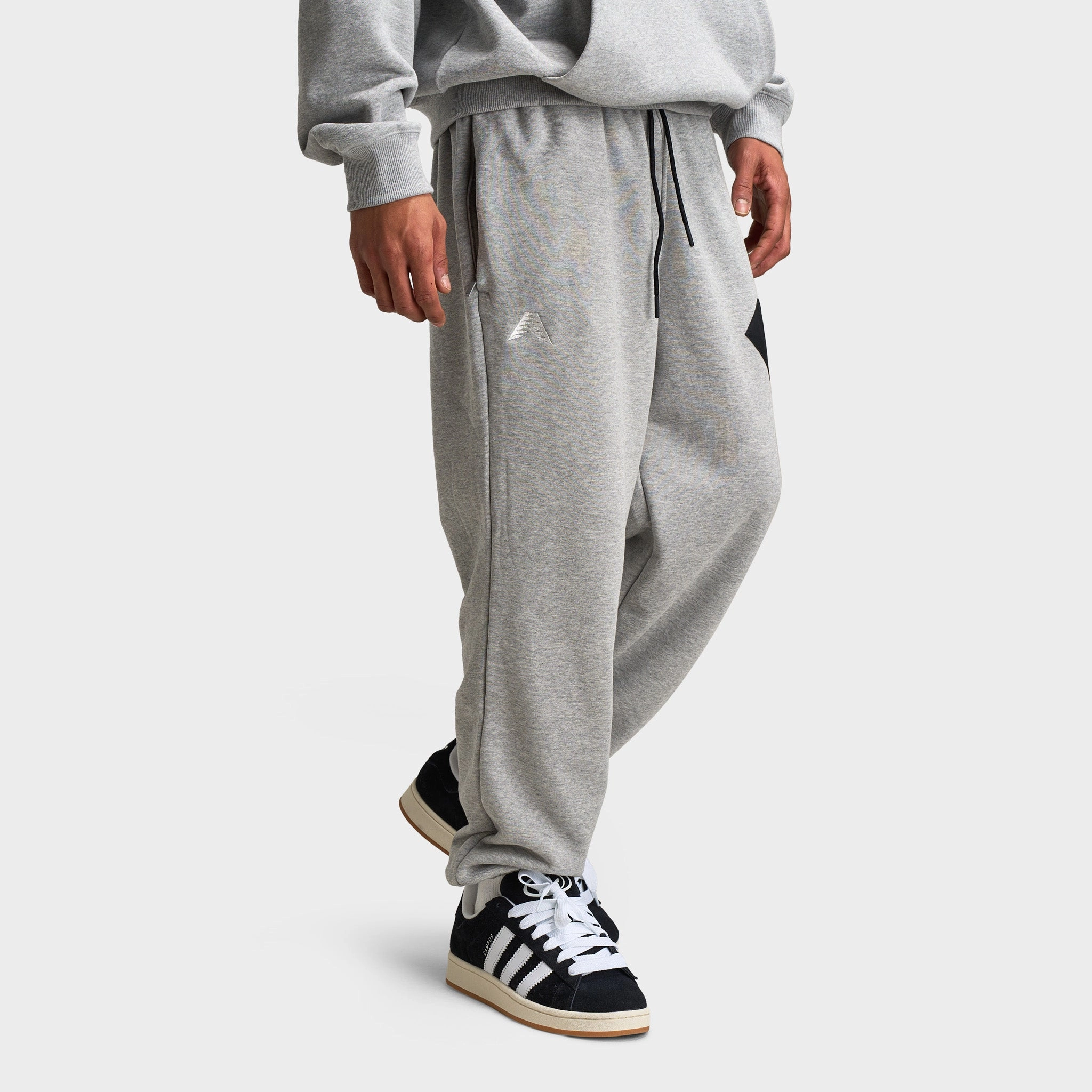 Fair adidas Anthony Edwards GFX Fleece Pant / Medium Heather Grey