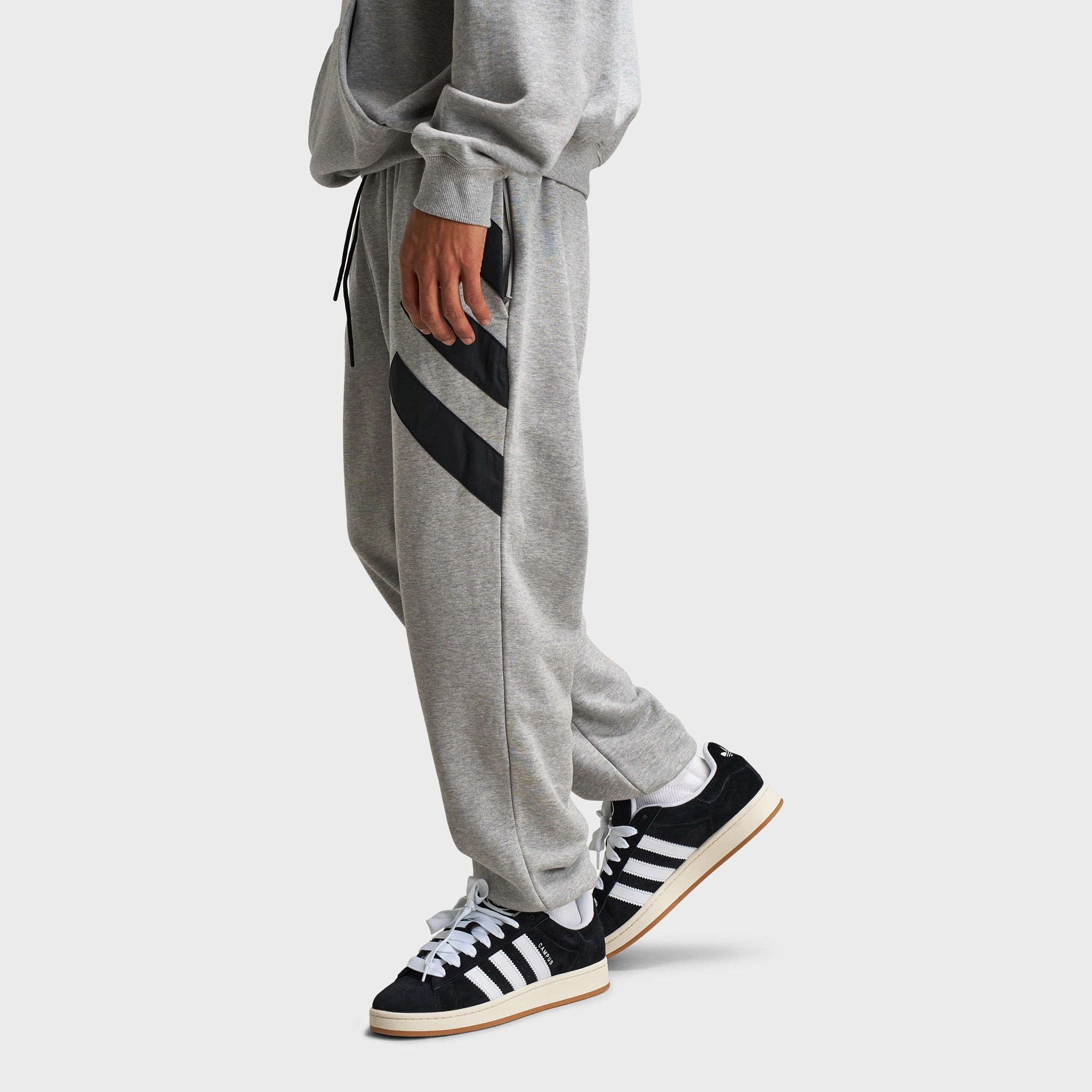 adidas Anthony Edwards GFX Fleece Pant / Medium Heather Grey Energy Boost