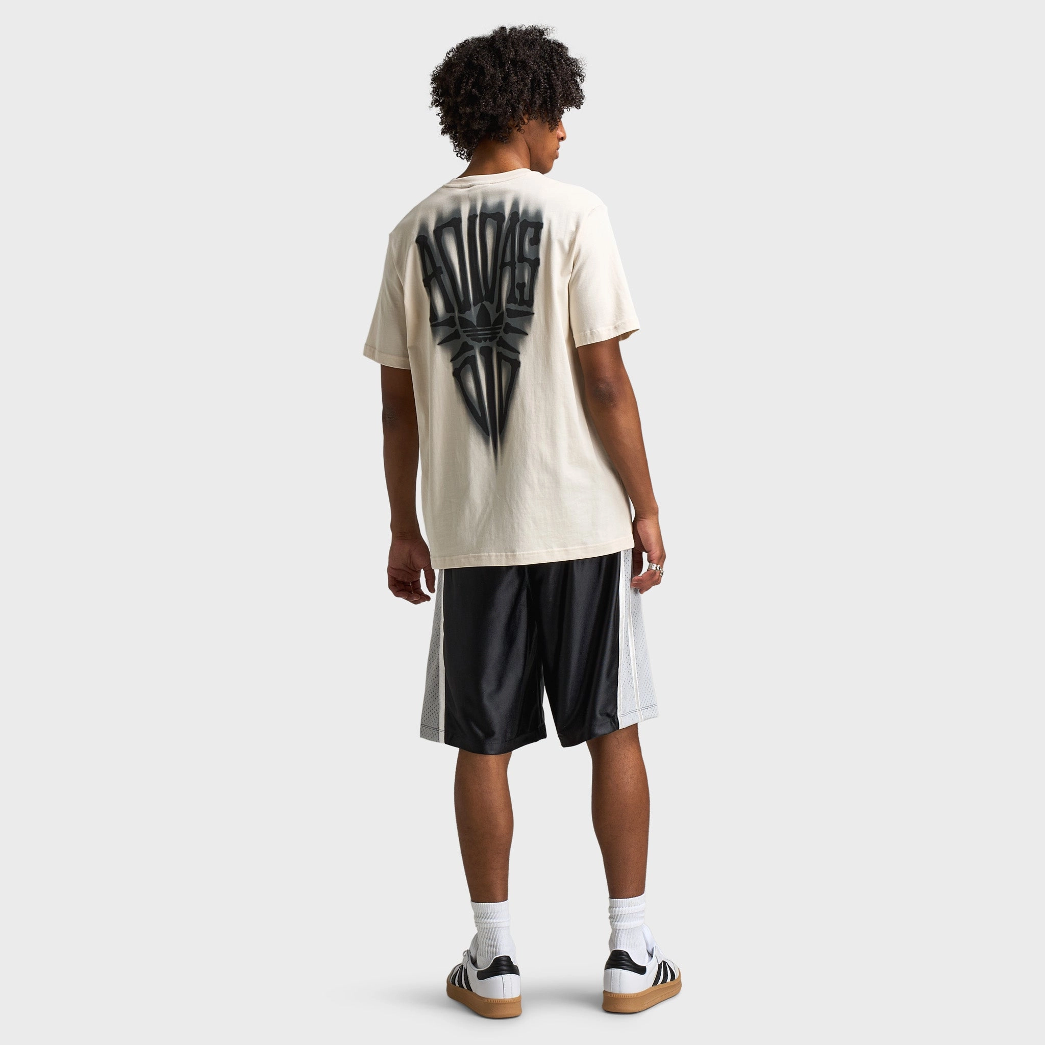 Quick Release Fabric adidas Skeleton Graphic T-Shirt / Wonder White
