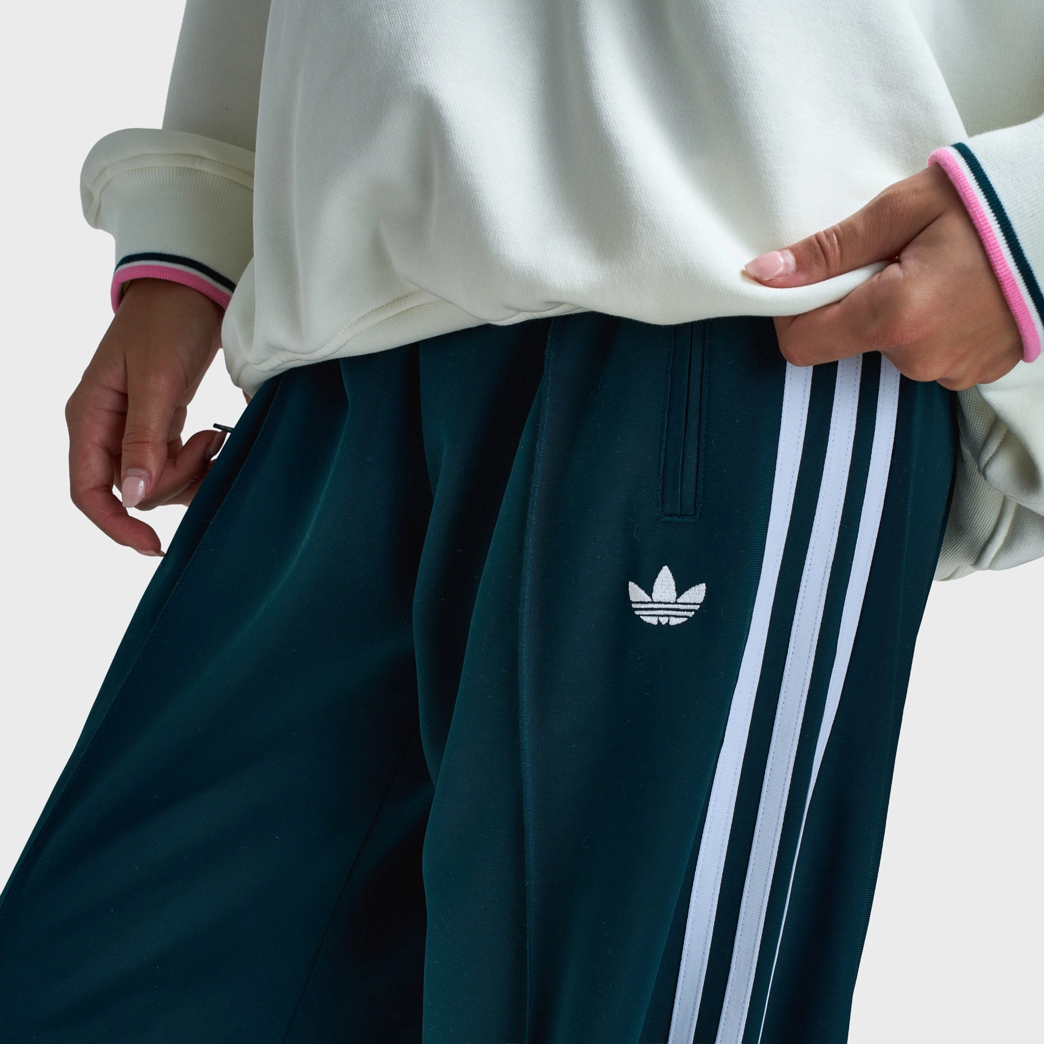 Wind Ease adidas Women's Adicolor Classic Firebird Loose Trackpants Aurora Ivy / White
