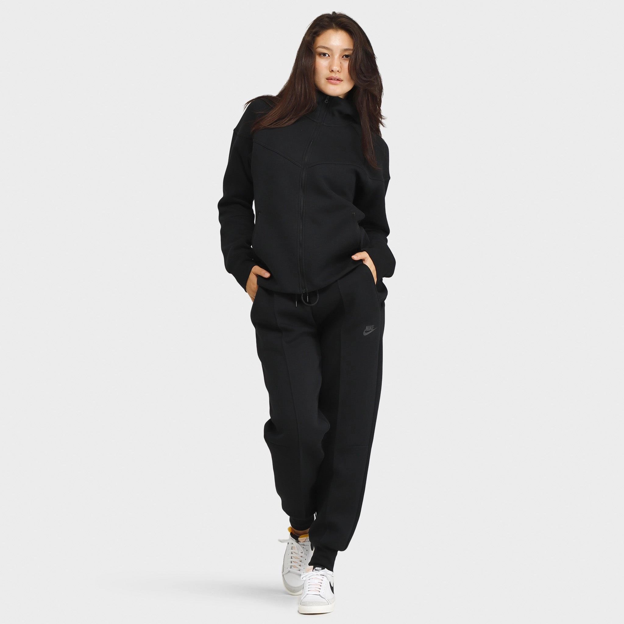 OdorResistantFabric Nike Sportswear Women's Tech Fleece Windrunner Full Zip Hoodie Black / Black