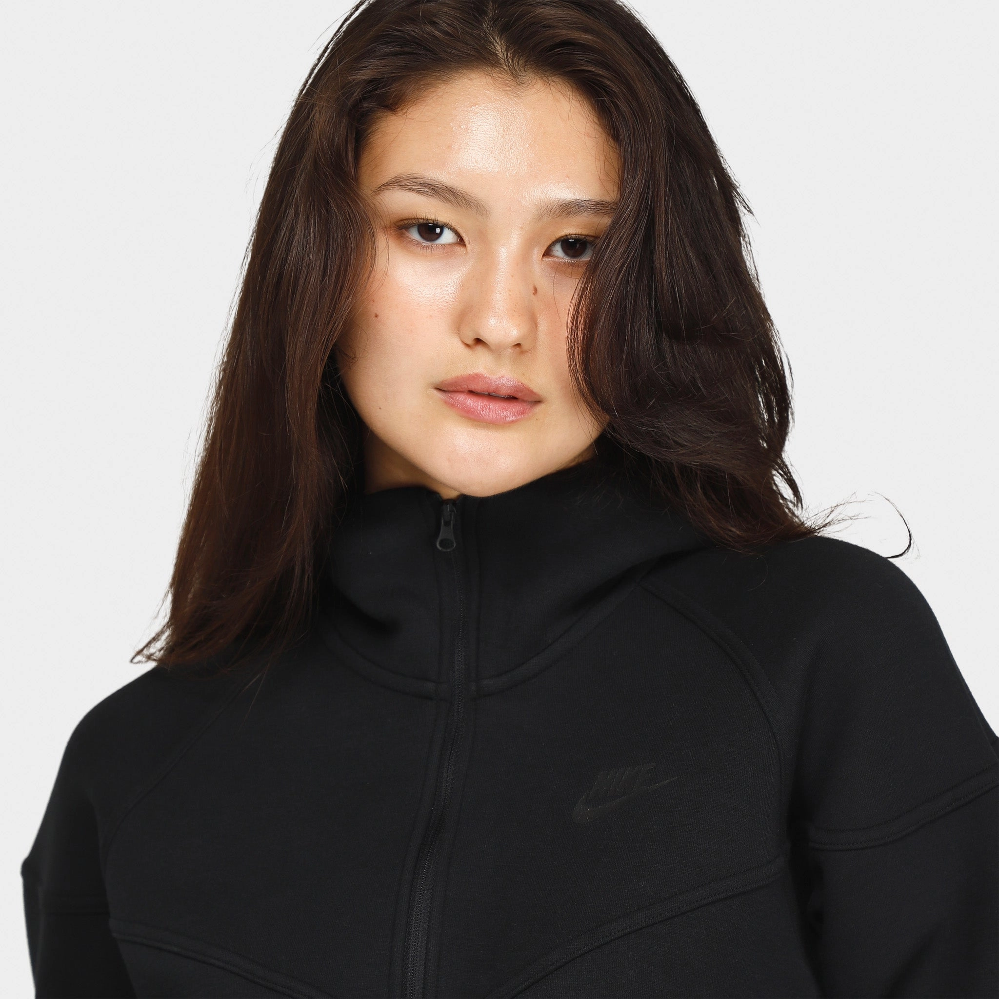 Nike Sportswear Women's Tech Fleece Windrunner Full Zip Hoodie Black / Black Temperature Adaptive Eco Conscious Dye Process