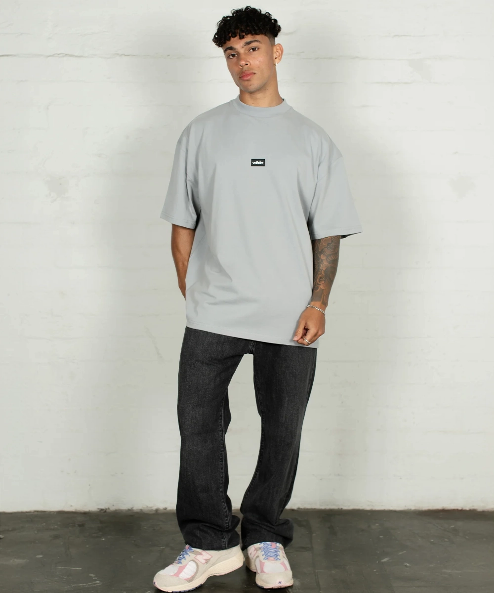 All weather WNDRR Soho Club Tee (Cement Grey)