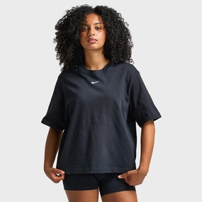Cozy Style Cozy Vibes Nike Sportswear Women's Essentials Boxy T-shirt Black / White