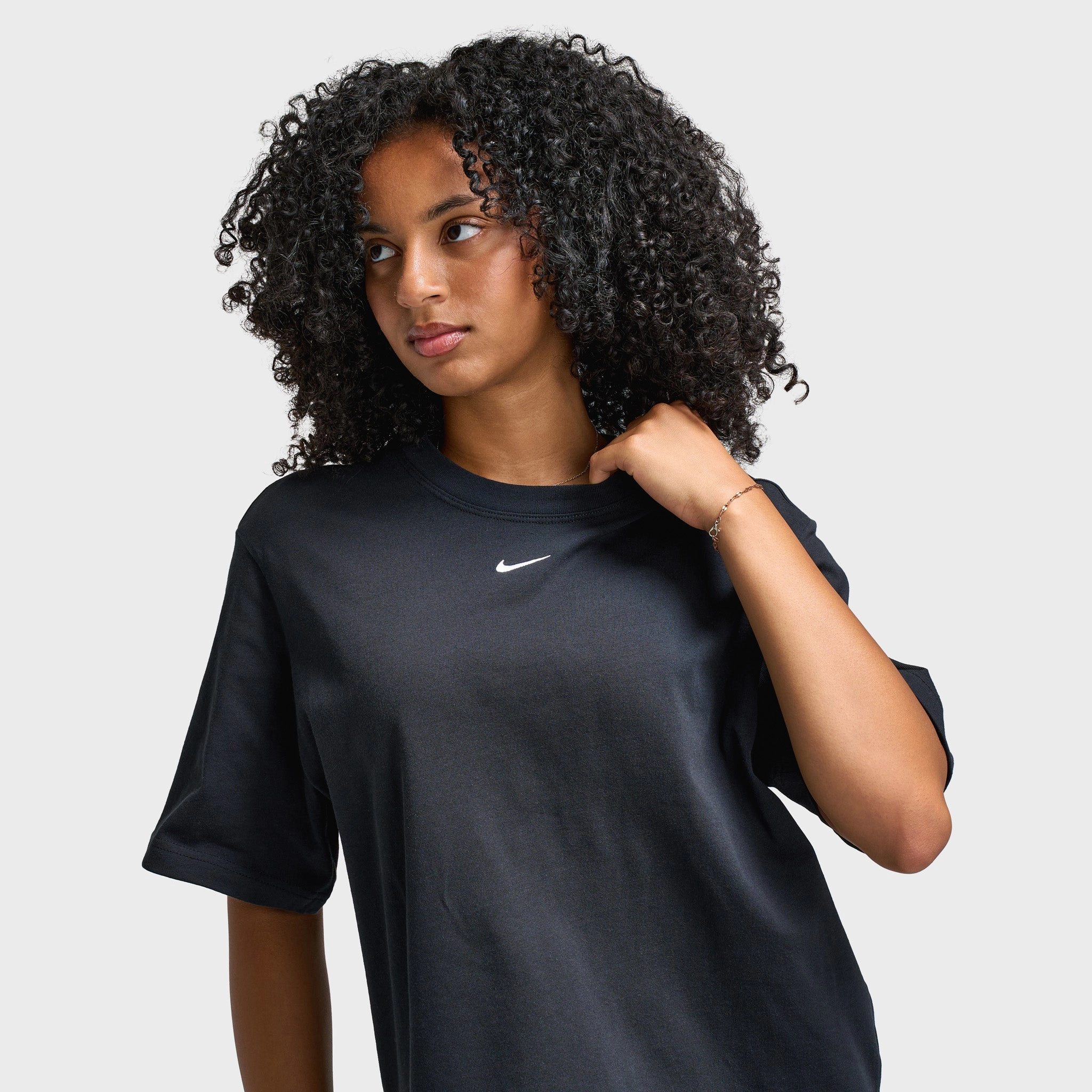 Nike Sportswear Women's Essentials Boxy T-shirt Black / White Soft Touch Fit Soft Layer