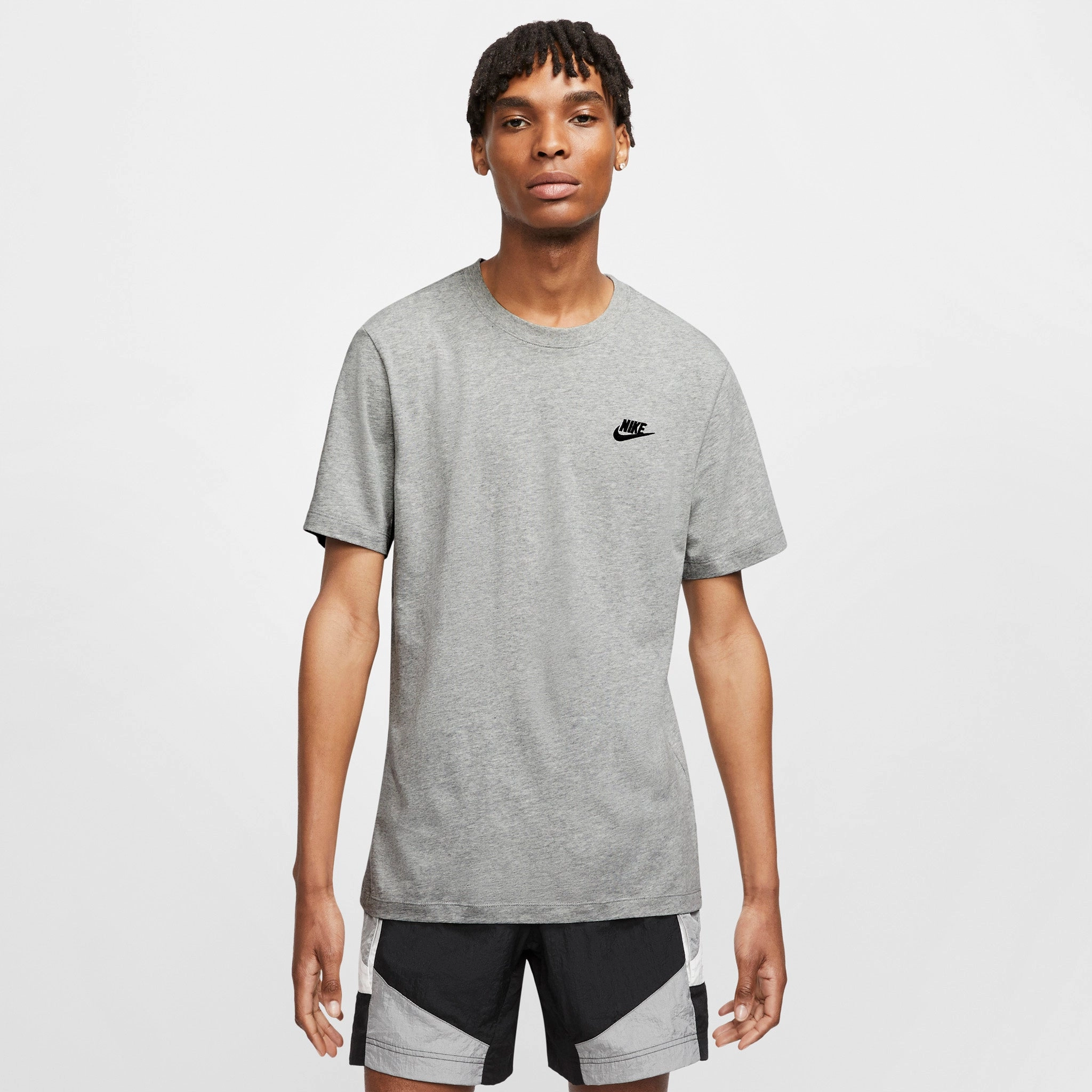 Nike Sportswear Club T-shirt Dark Heather Grey / Black Daily Cool