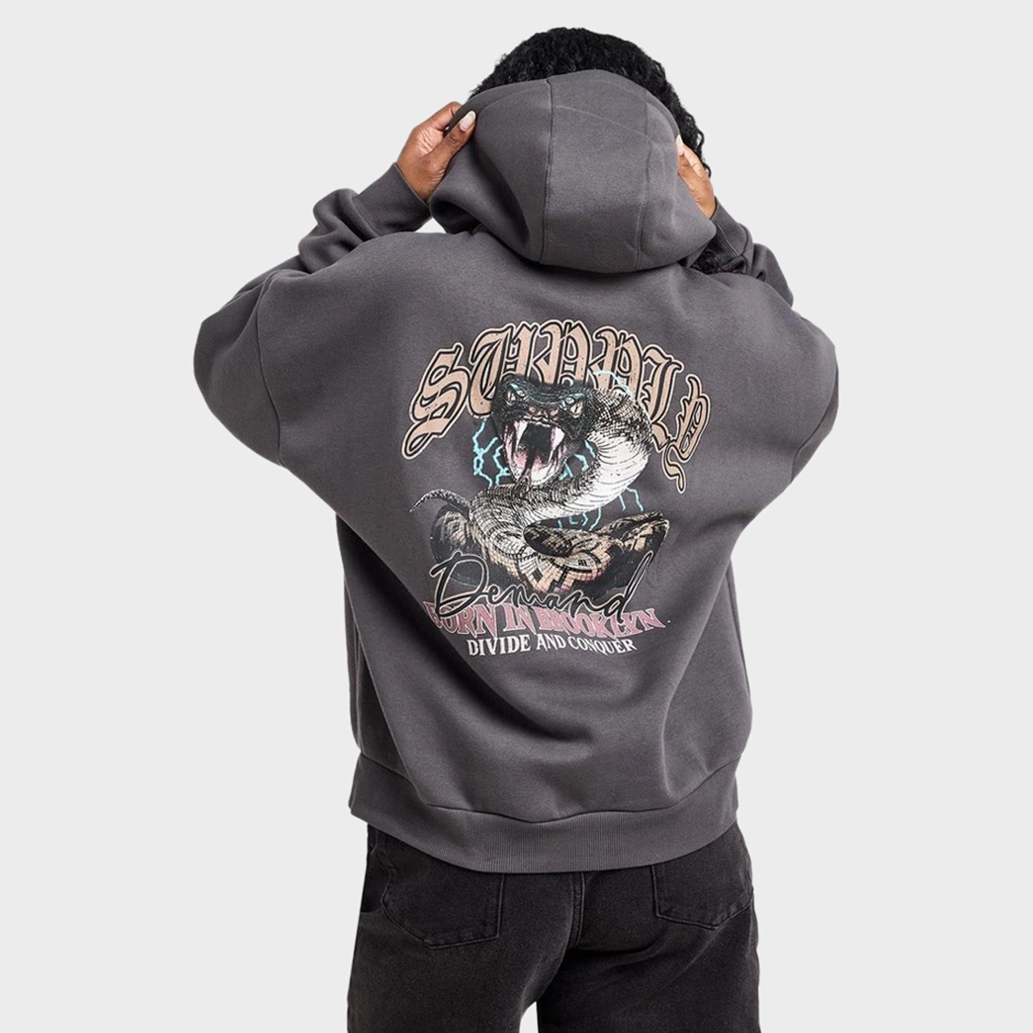 Quilted Insulation Thick Insulation Supply & Demand Women's Born Graphic Hoodie / Black Oyster