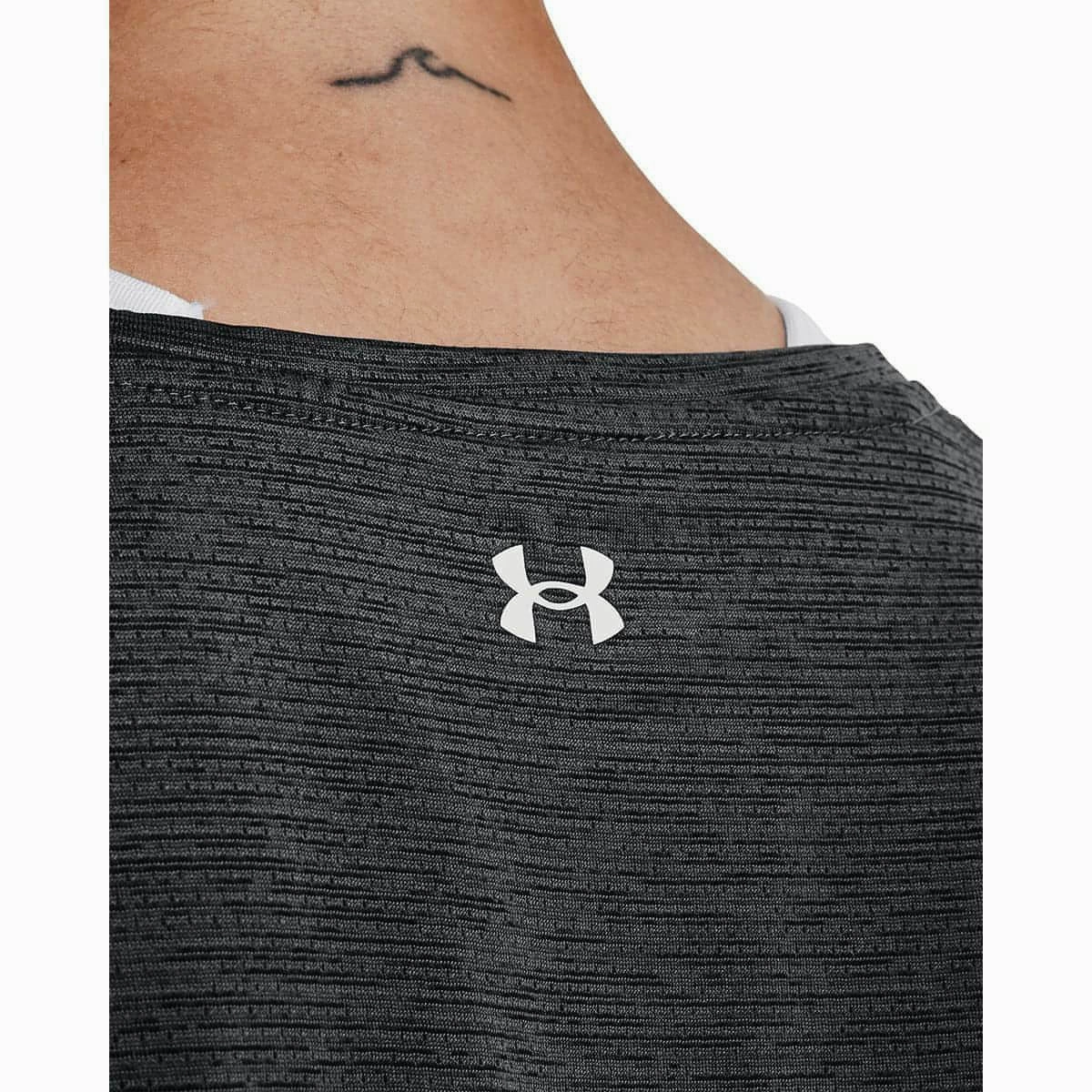 Under Armour Tech Vent Short Sleeve Womens Training Top - Black Flexible Waistline MoistureWicking Technology