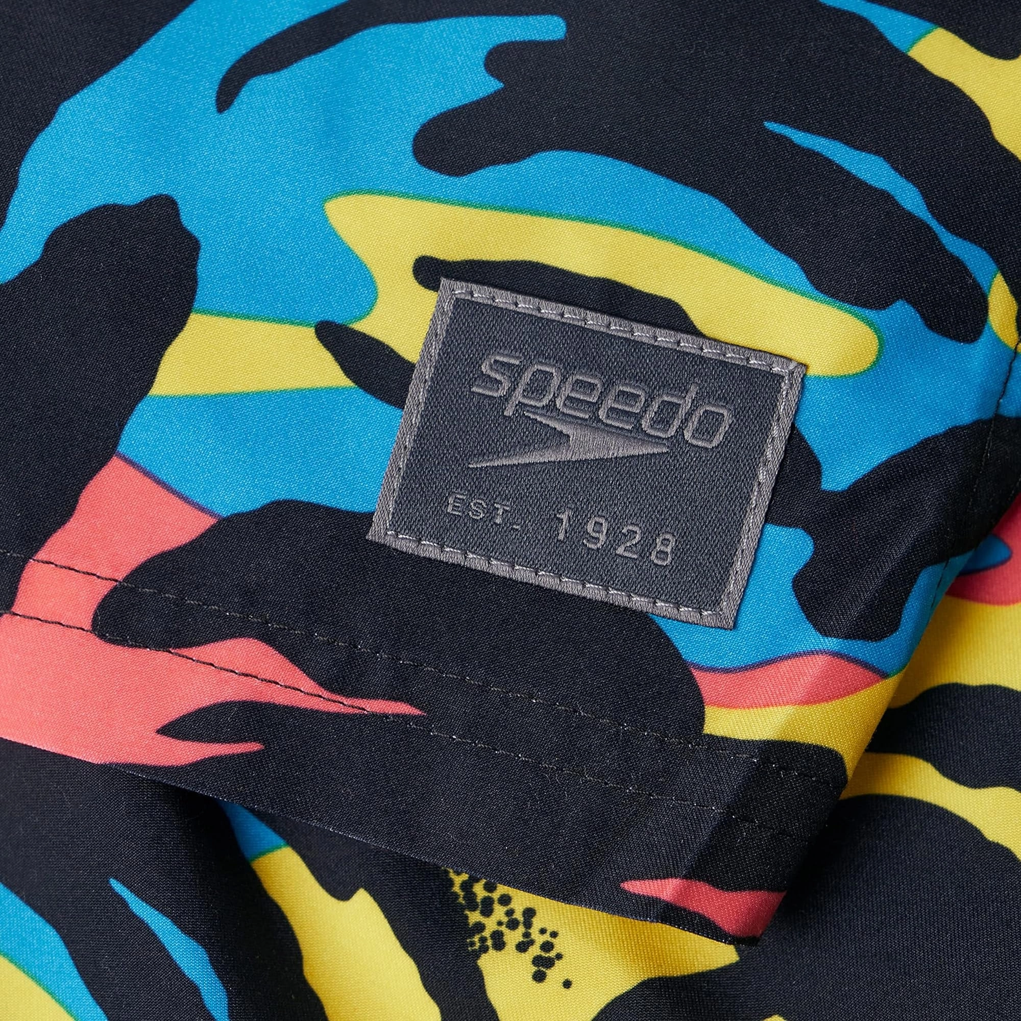Adjustable Waistband Speedo Printed Leisure 16 Inch Mens Swim Shorts - Black