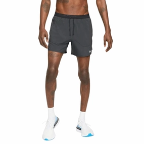 Nike Men's Dri-FIT Stride 5 Inch Shorts Black / Black SeamlessPockets