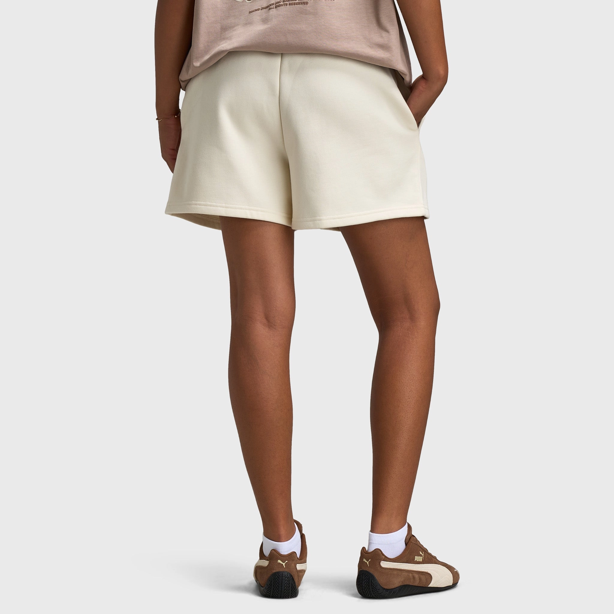 Lightweight Feel Unlike Humans Women's Wave Shorts / Tofu