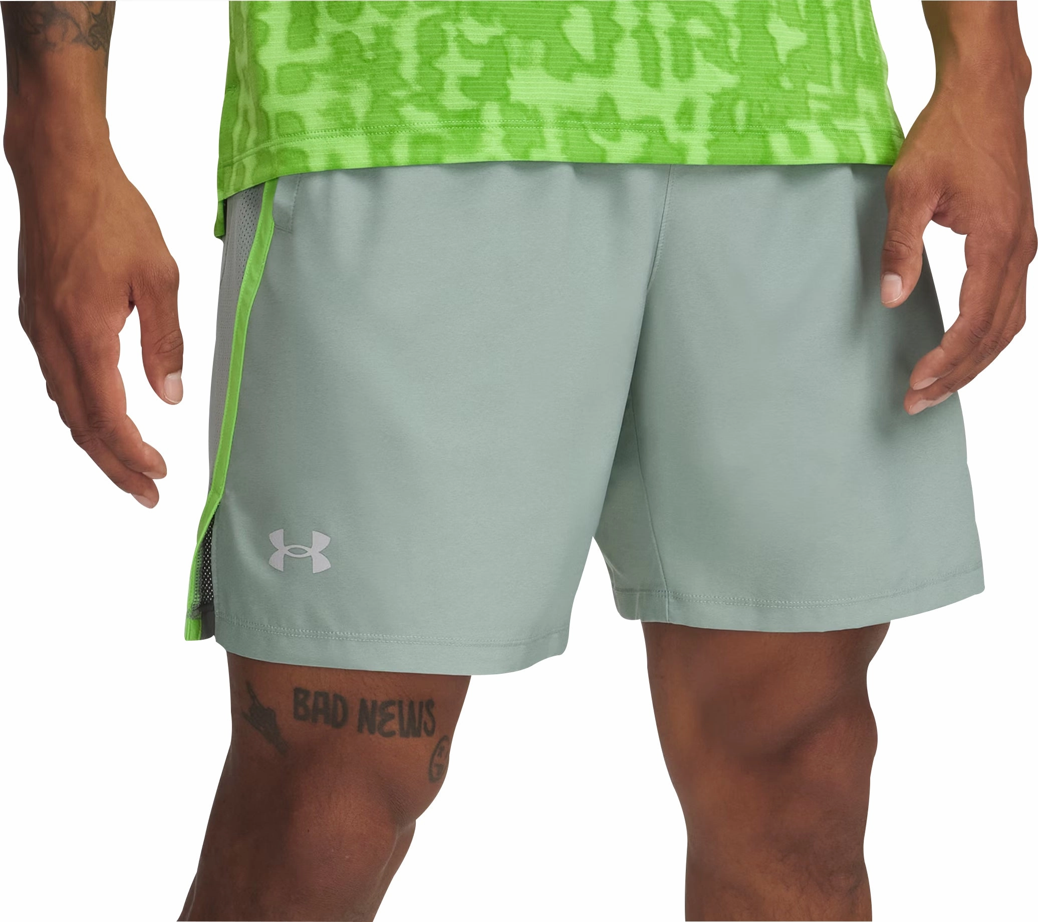 Under Armour Launch 7 Inch Mens Running Shorts - Green ReflectiveDetails MultiDirectionalStretch