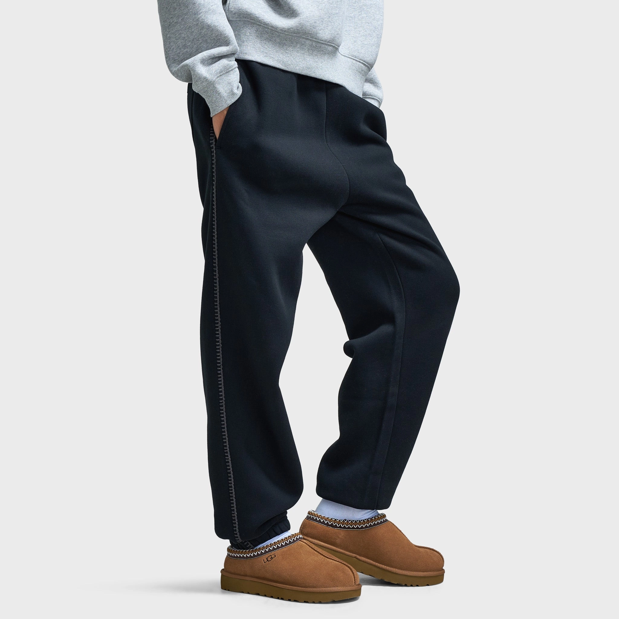 UGG Women's Classic Sweatpants / Black Lockdown Zipper Technology