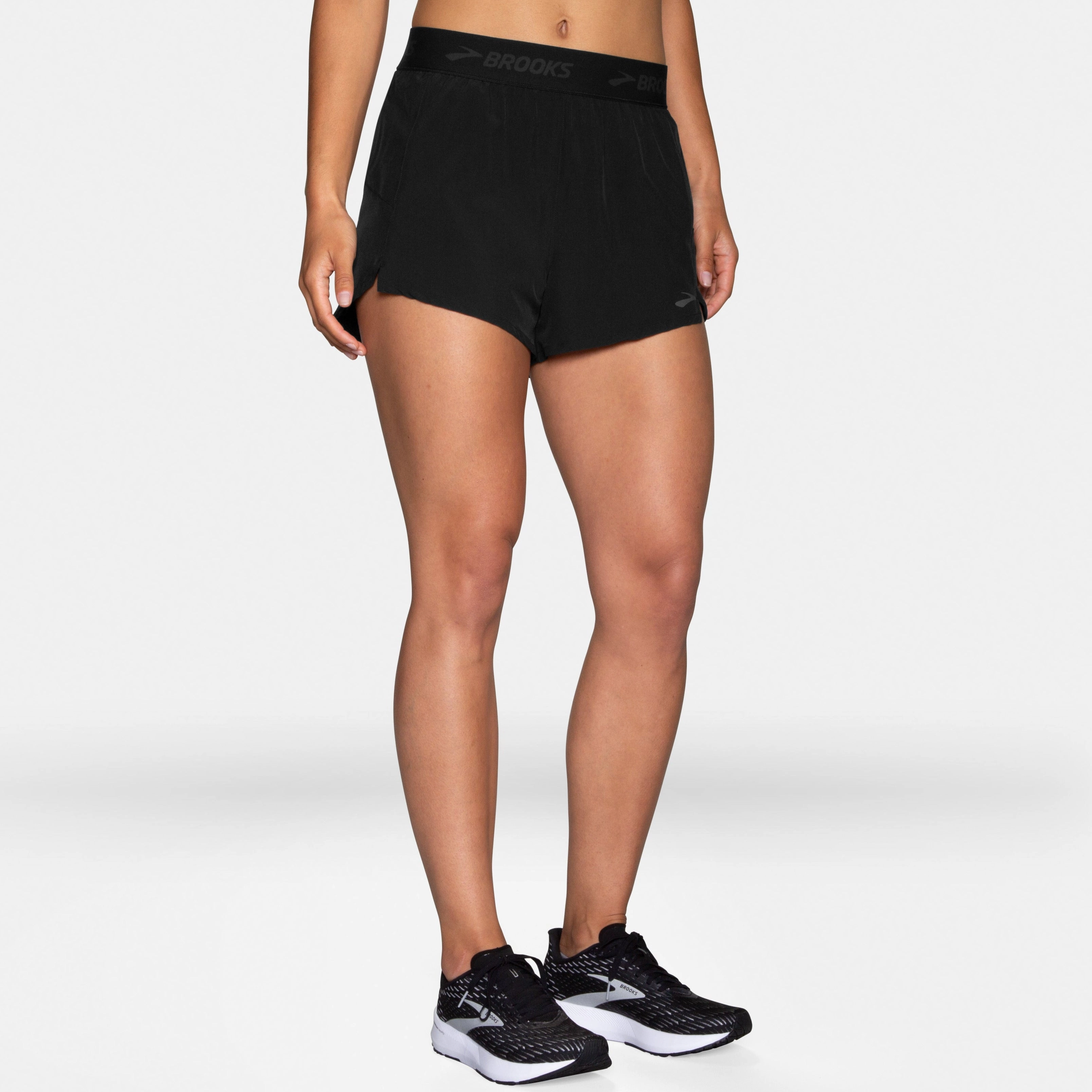 Comfy Feel Brooks Women's Chaser 3" Short