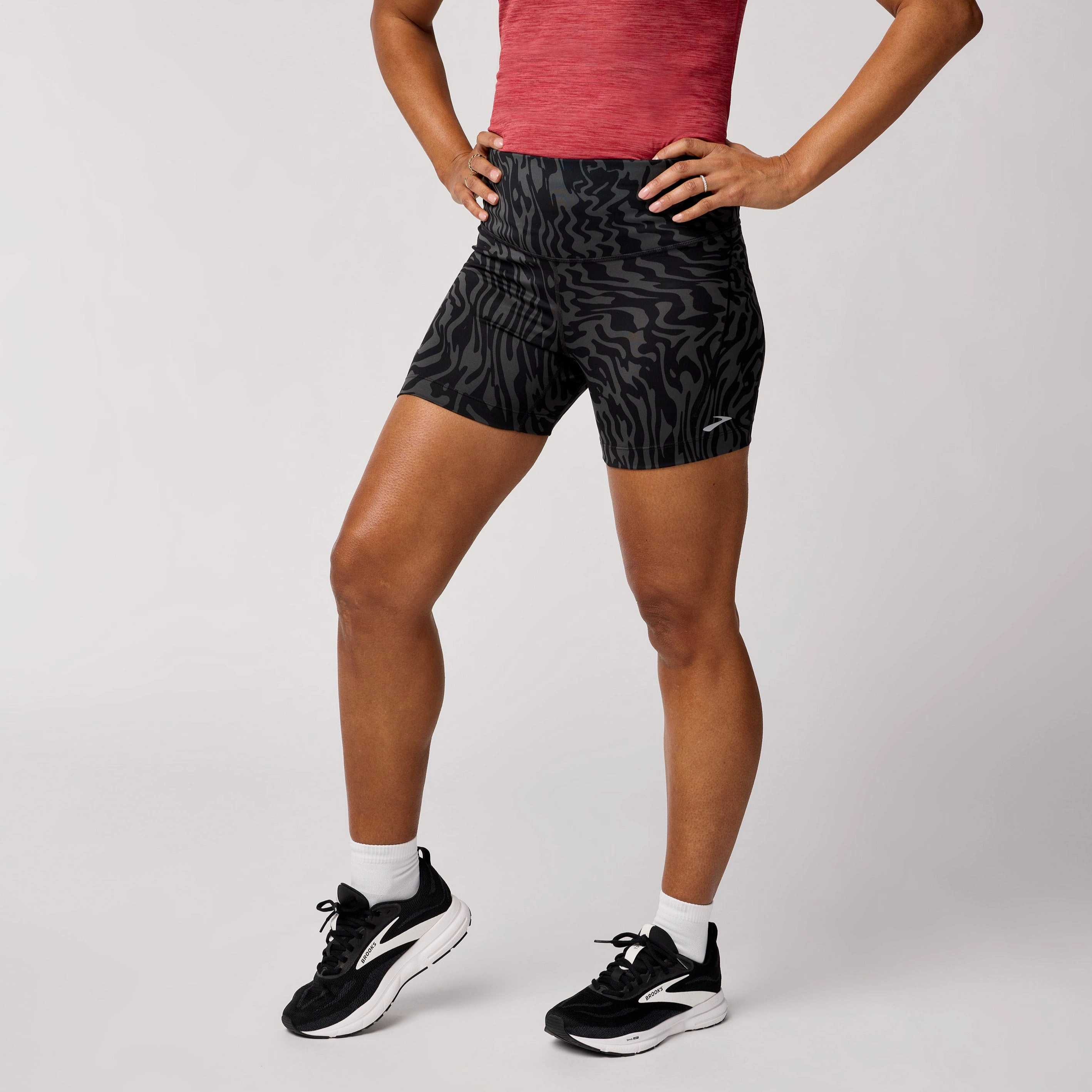 Brooks Women's Spark 5" Short Tight Fashion Accessory Vacation Outfit