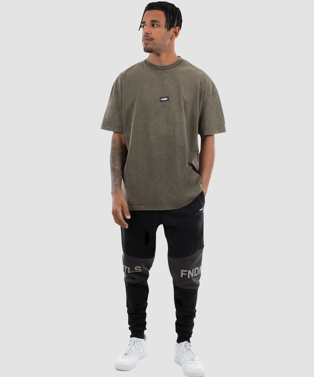 AntiPilling Technology AntiStaticLining WNDRR East End Tech Trackpants (Black)