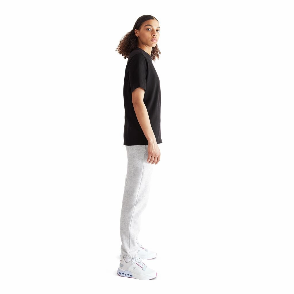 On Women's Club Tee Black Strong Edge