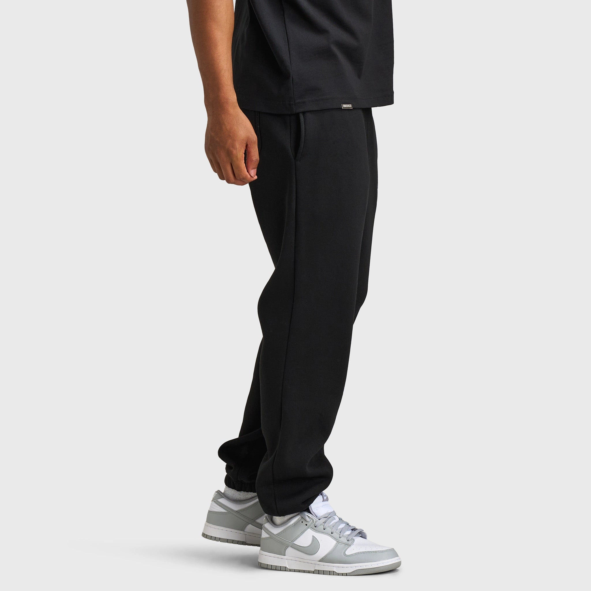 All Day Comfort Hoodrich Lava Jogger / Black