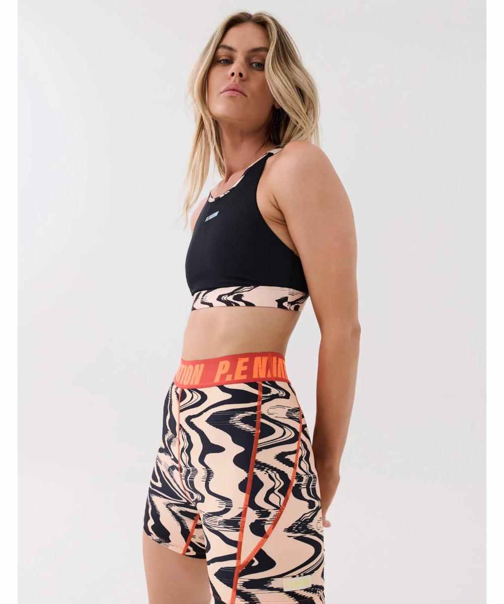 Model Glow P.E Nation New Wave Sports Bra (Black)