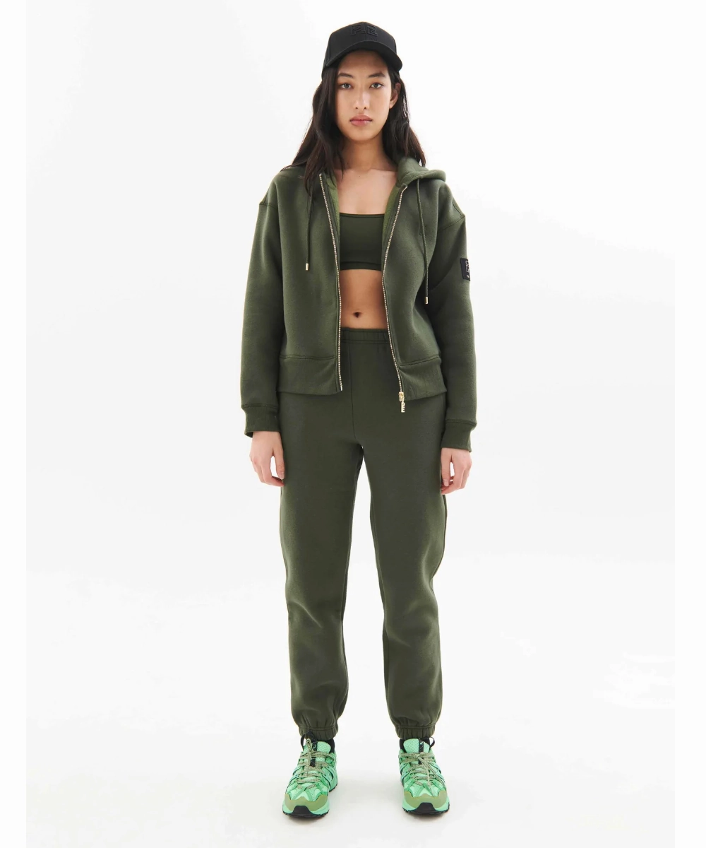 P.E Nation Primary Trackpants (Rifle Green) Mature Charm Mom Soft