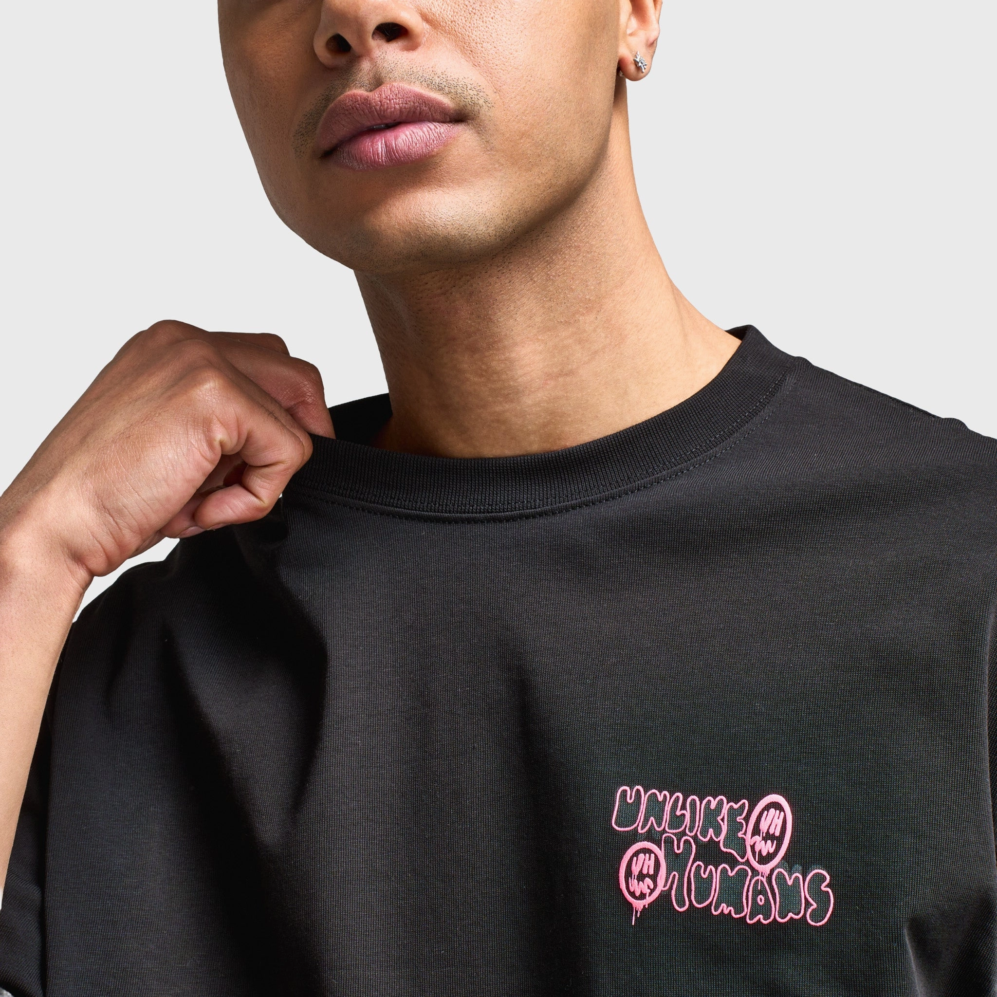 Outdoor Comfort Layered Mesh Unlike Humans Hindsight Graphic T-shirt / Black