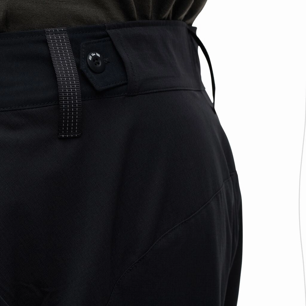 On Men's Explorer Pants Black Park Day