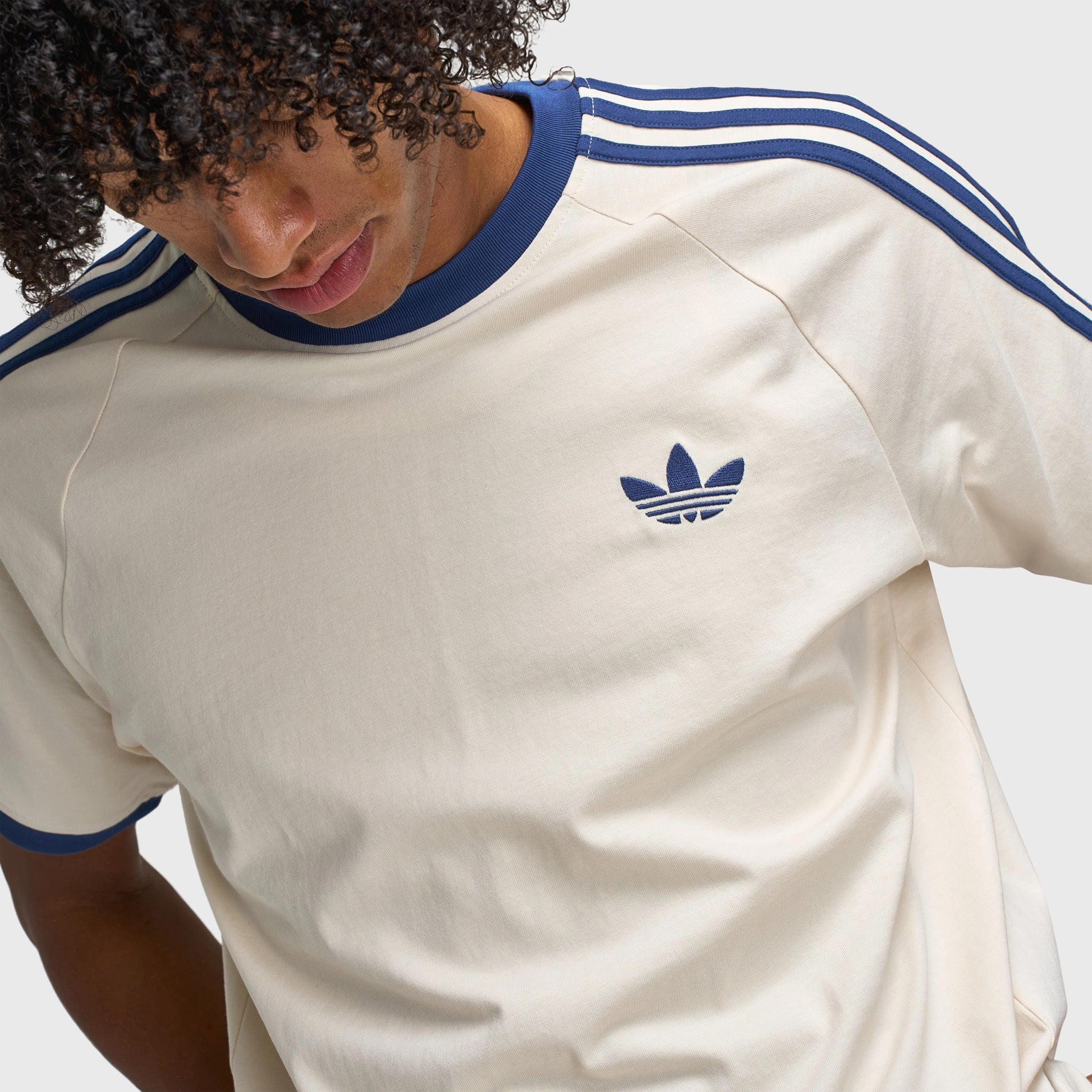 adidas Cali T-Shirt / Wonder White low performance
