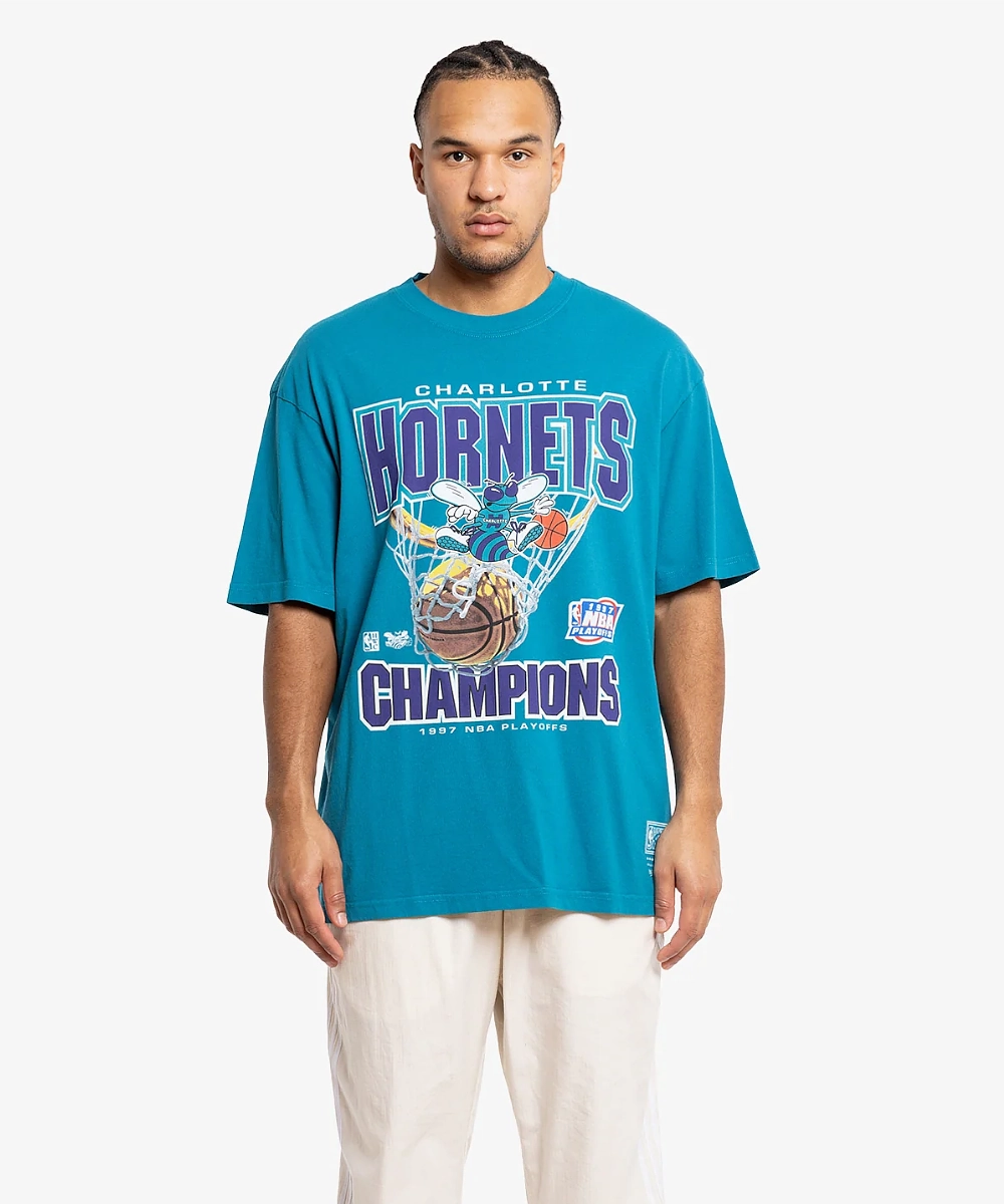 Aerated Seam Placement Mitchell & Ness Charlotte Hornets Nothing But Net Tee (Faded Teal)