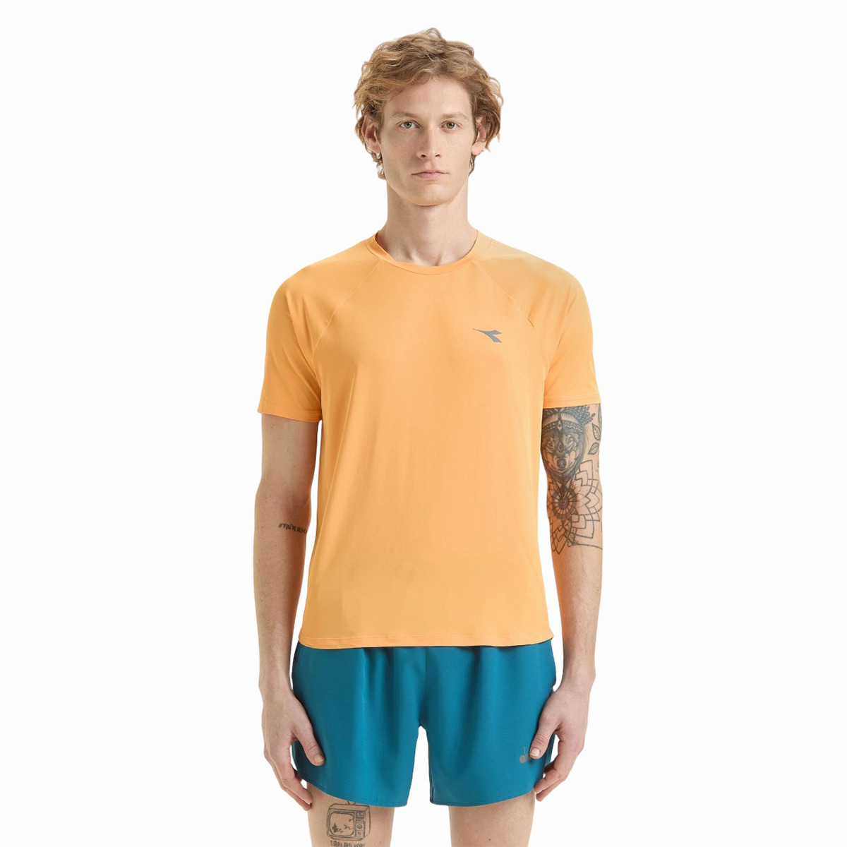 Diadora Super Light Tee Curved Hem Design