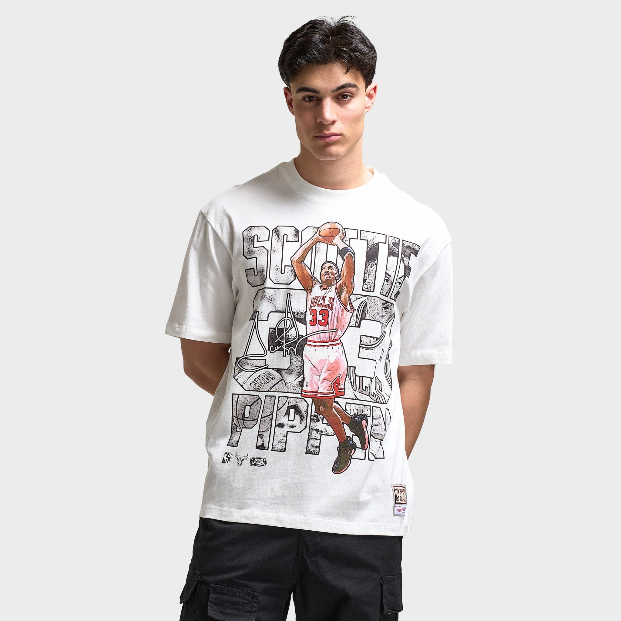 Mitchell & Ness Pippen Mono Dunk T-Shirt / White Enhanced Durability Fabric