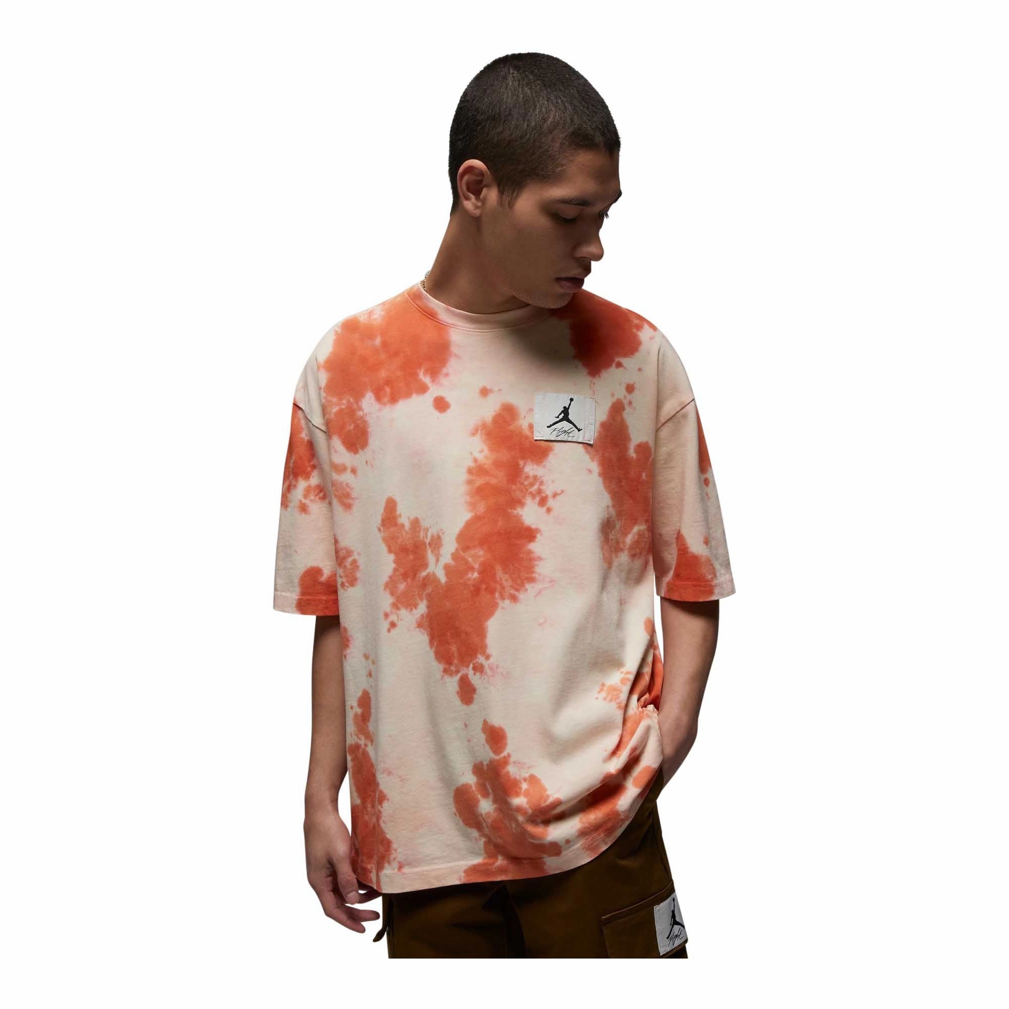 Jordan Essentials Men's Oversized Graphic T-Shirt slim fit