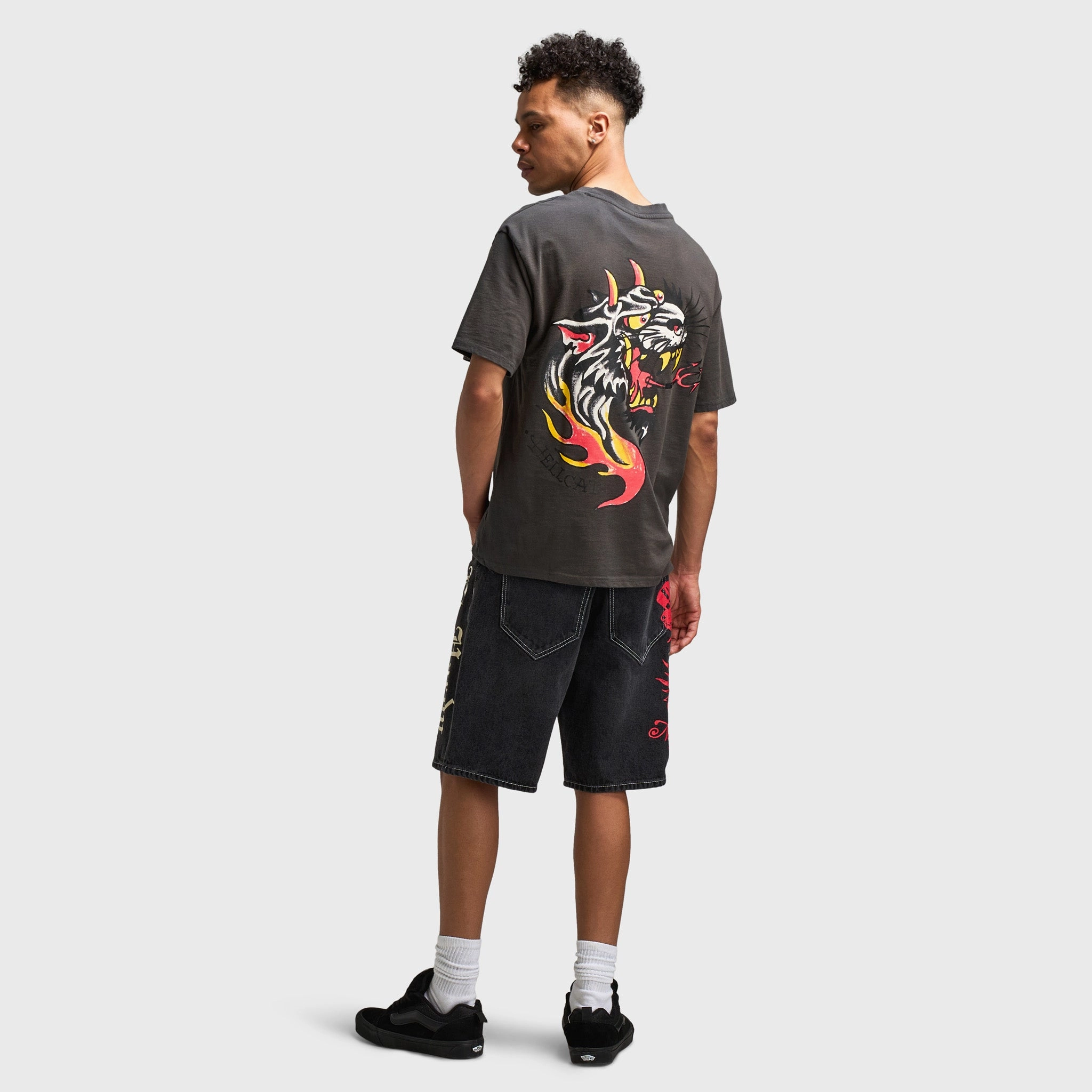 Ed Hardy Vintage Panther Flame Graphic T-Shirt / Charcoal corrosion - resistance test passed