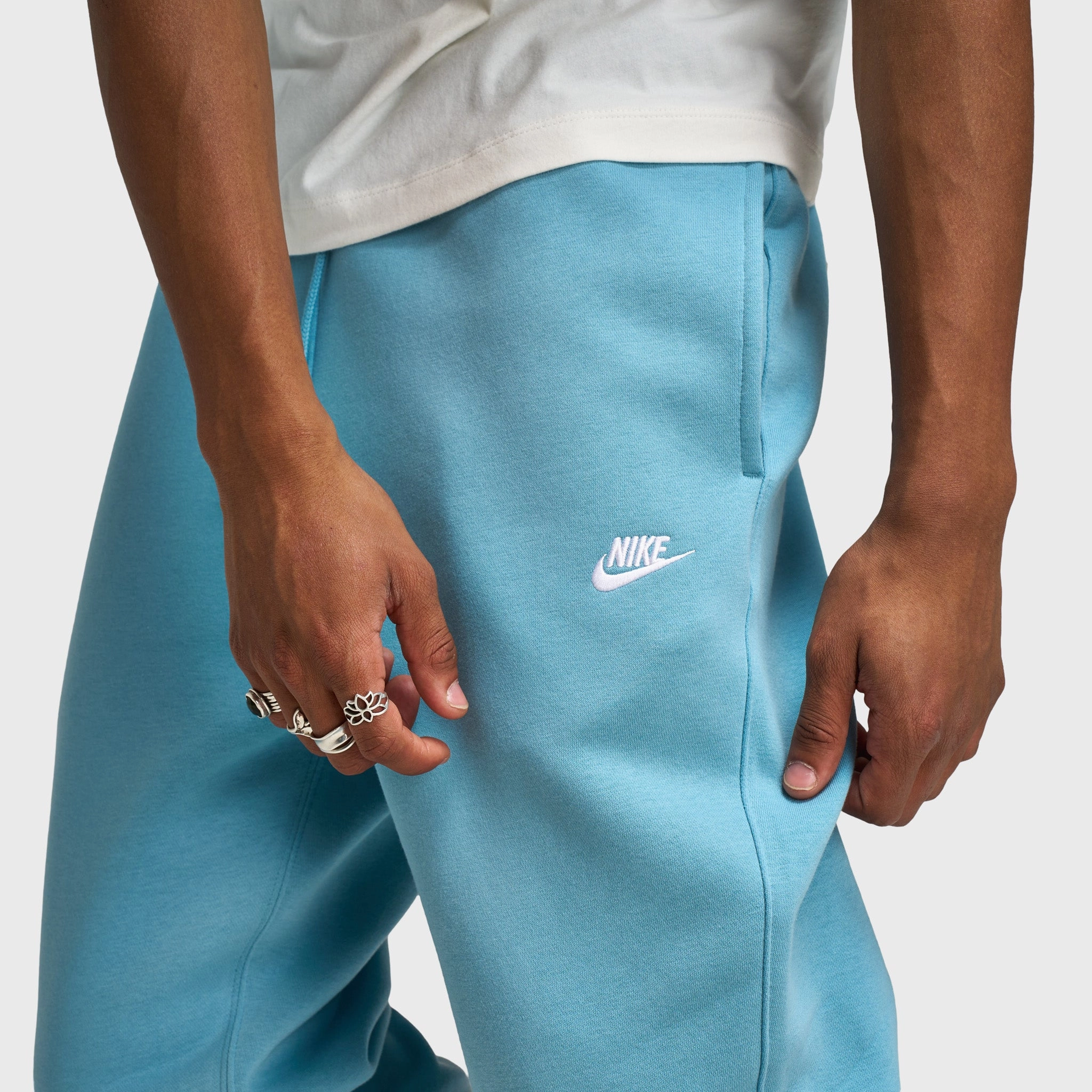 activity venue lycra Nike Club Fleece Joggers Denim Turq / White