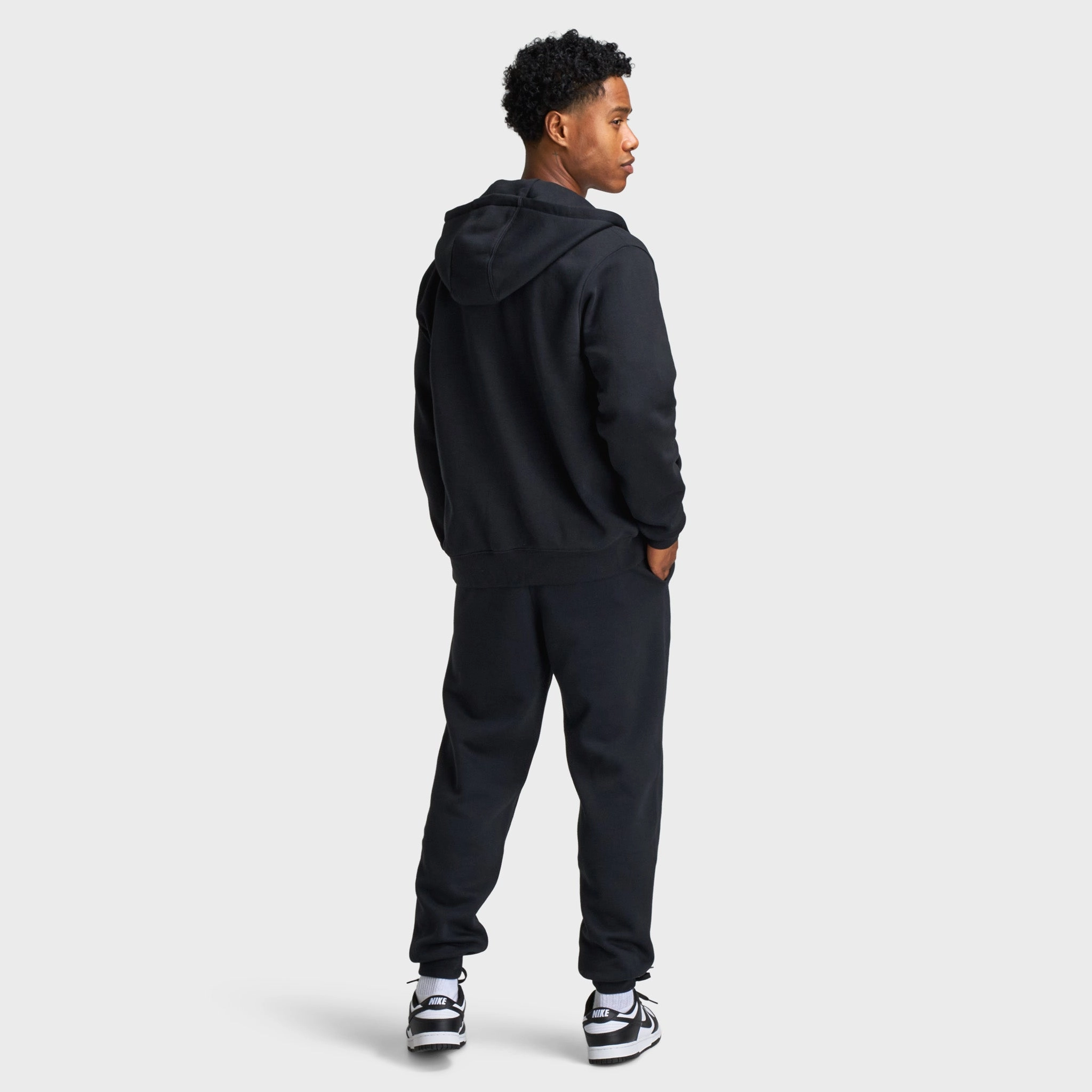 Nike Club Fleece Full Zip Hoodie Black / Black - White Outdoor Style Staple