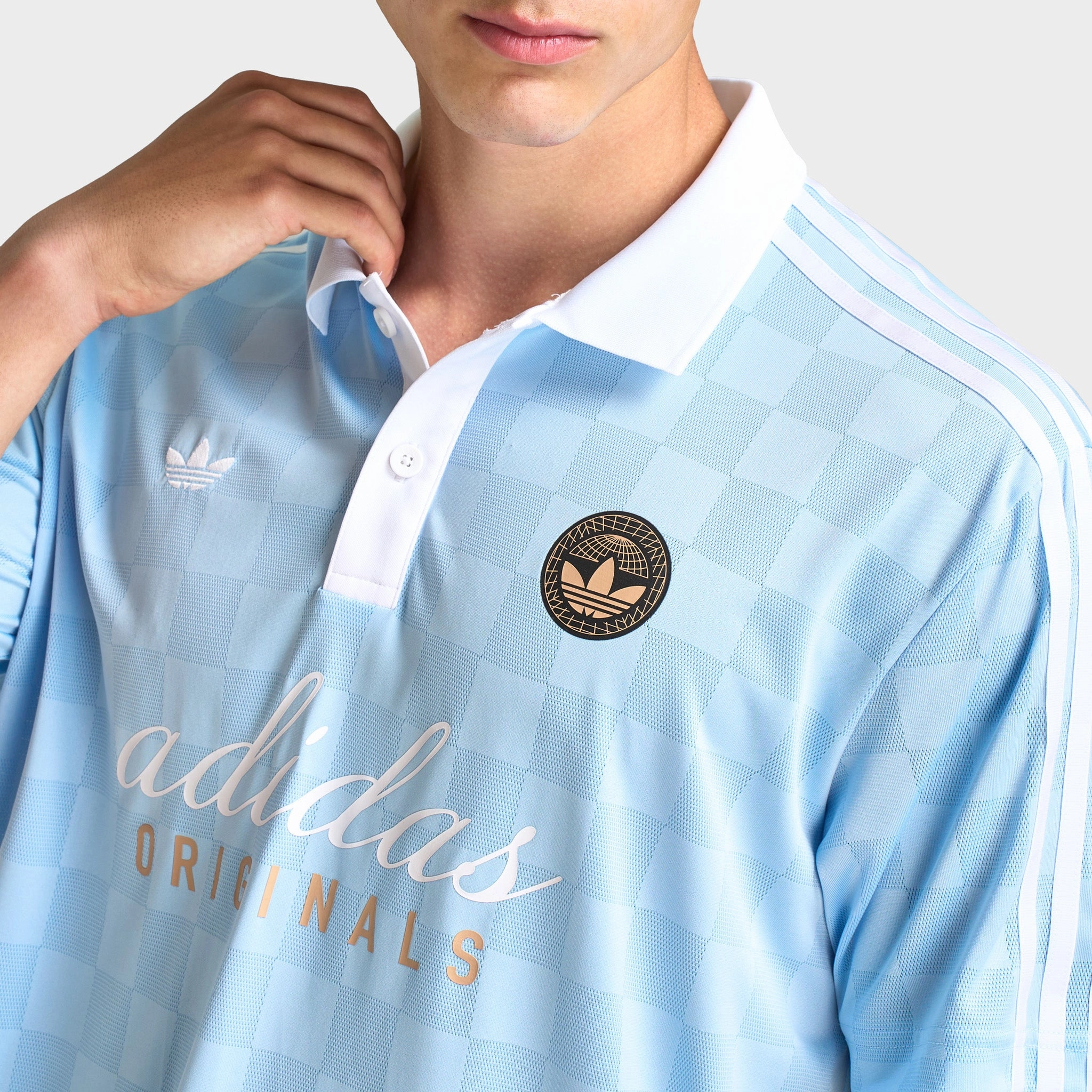 Quick Access Pocket adidas Originals FTB T-Shirt Clear Sky / White