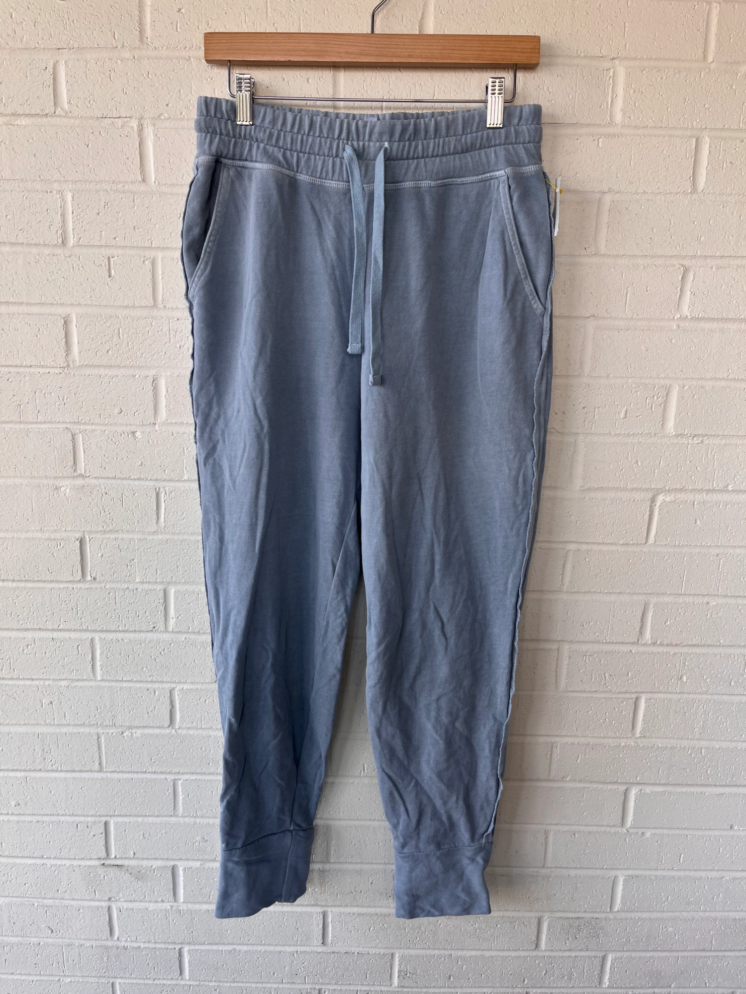 MultiFunctional Pockets Fabletics Pants Size Small