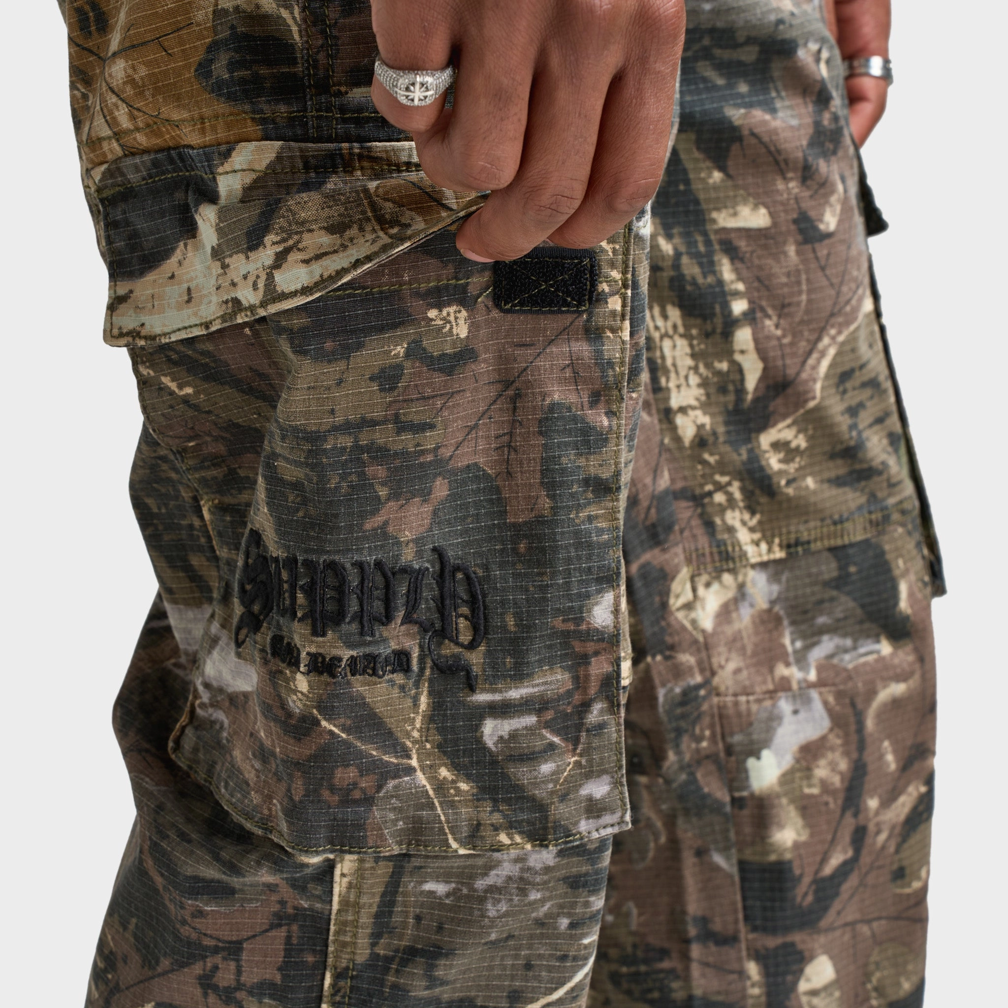 Lockdown Zipper Technology Supply & Demand Realtree Cargo Pants / Vetiver
