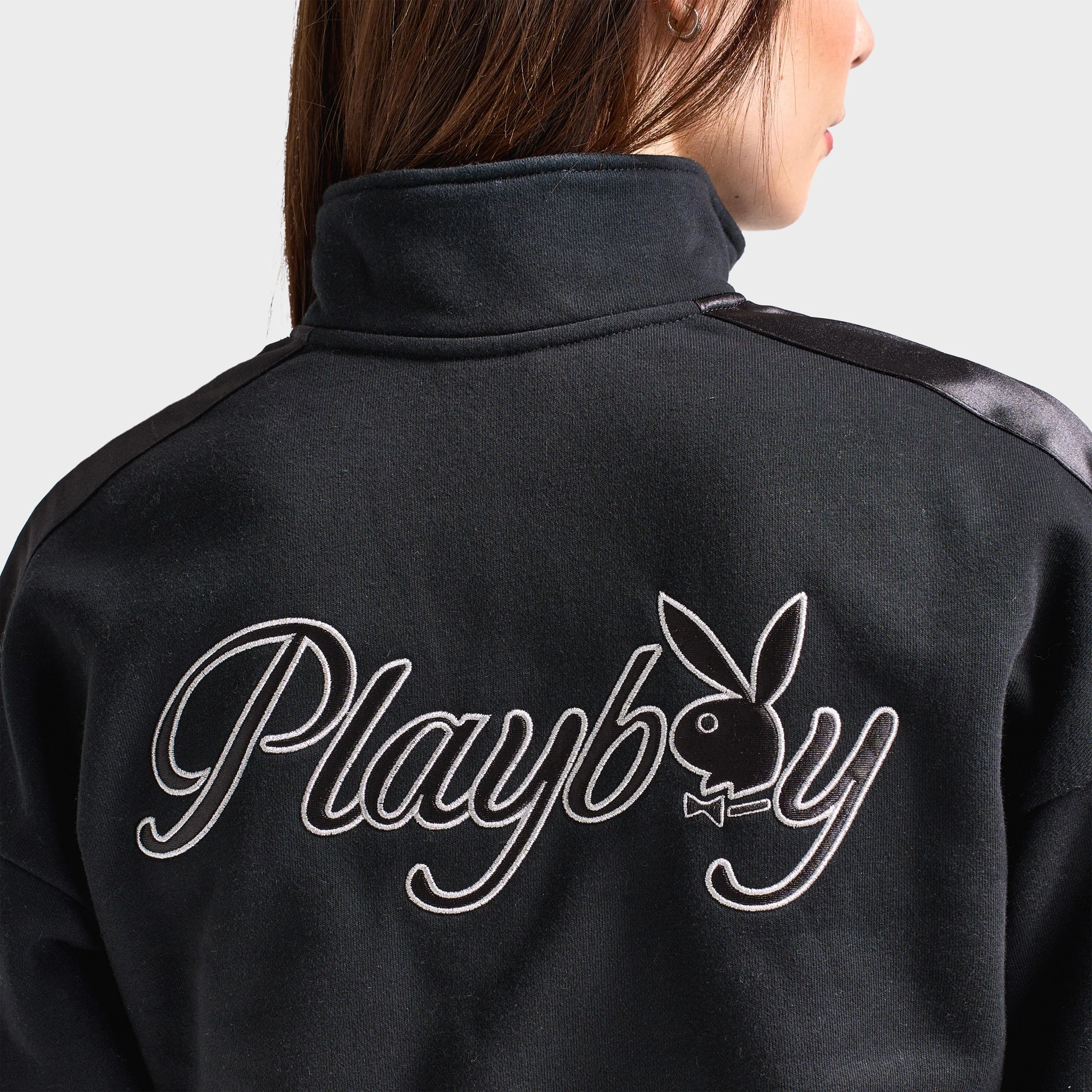 Stylish Comfort Playboy Script Cropped Track Top / Black