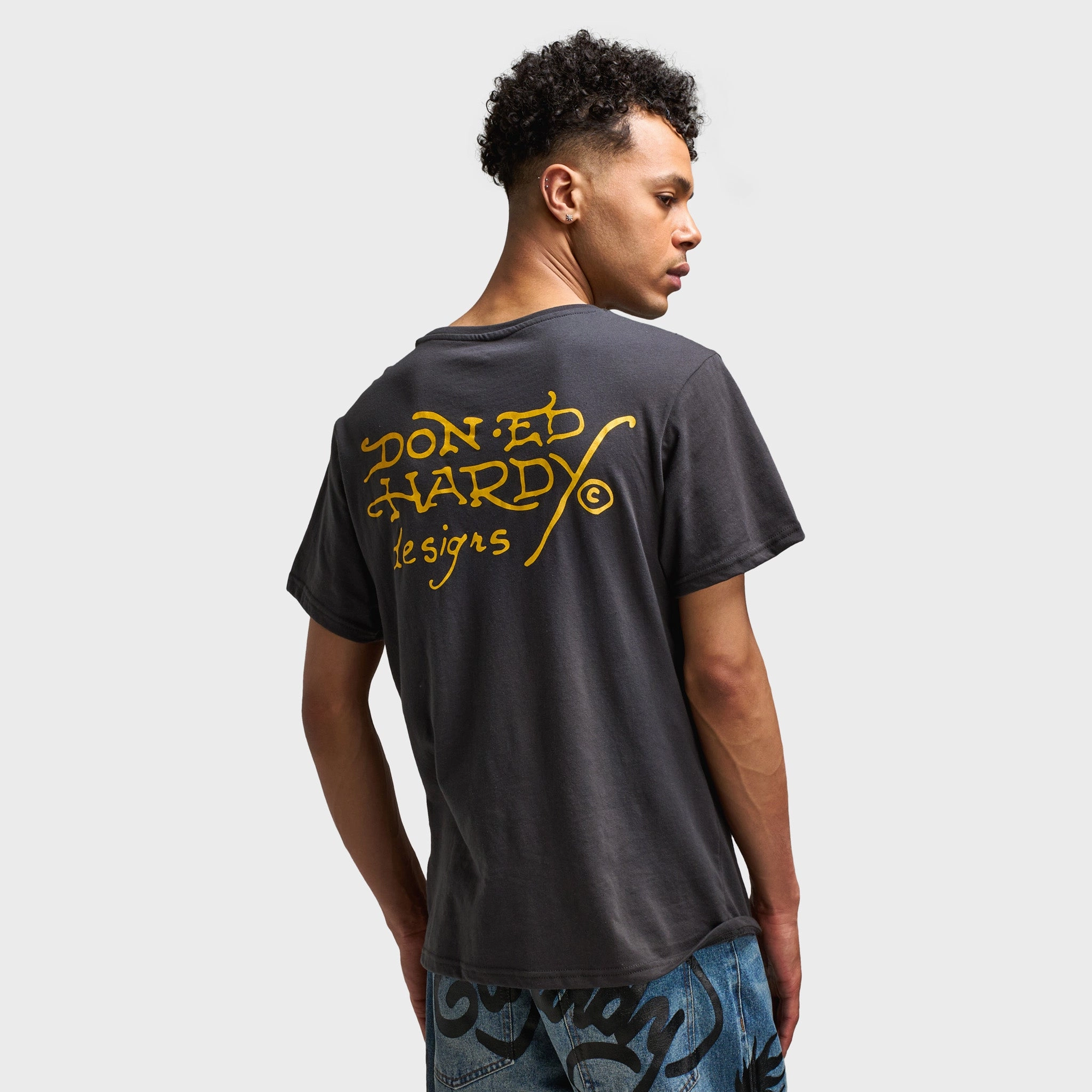 noise - reduction test passed Street Comfort Ed Hardy Ace Skull Graphic T-shirt / Charcoal