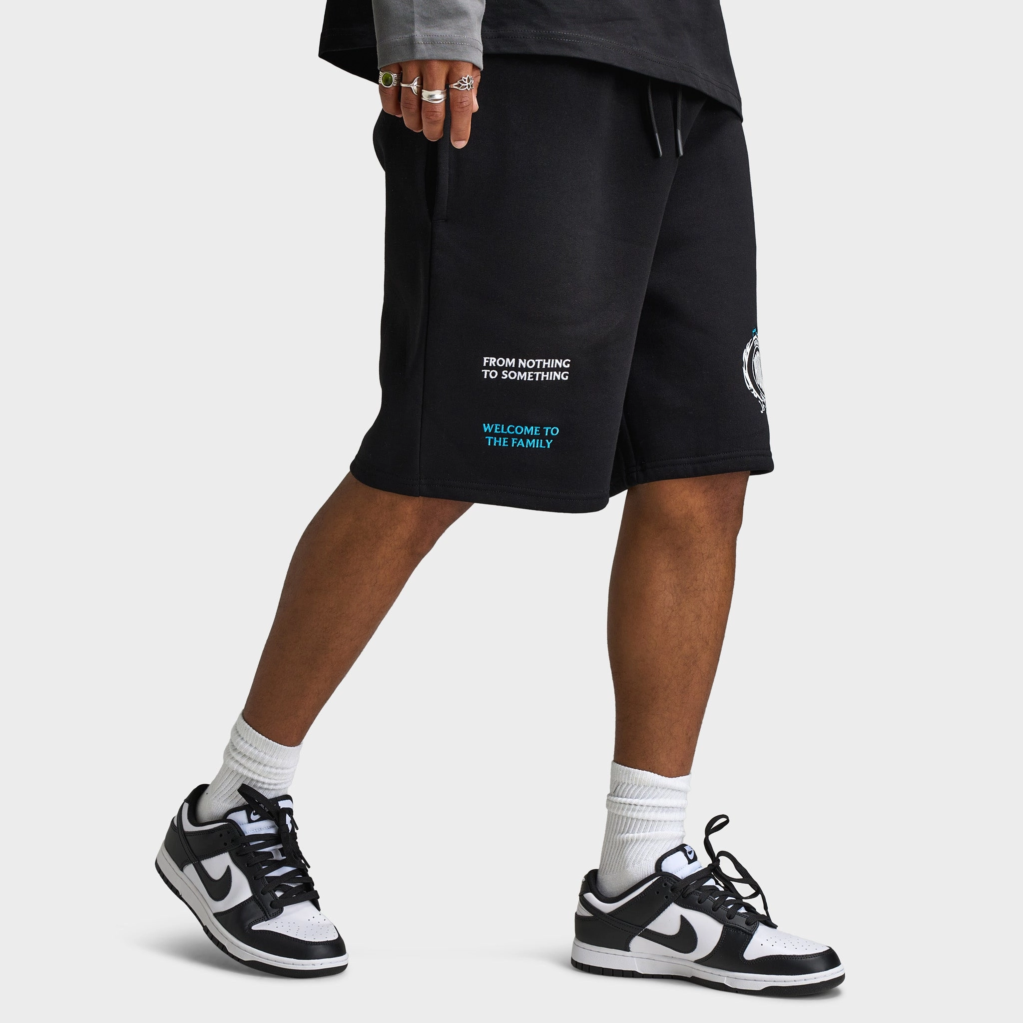 suede look Hoodrich Noir V2 Oversized Shorts Black / White - Aquarius