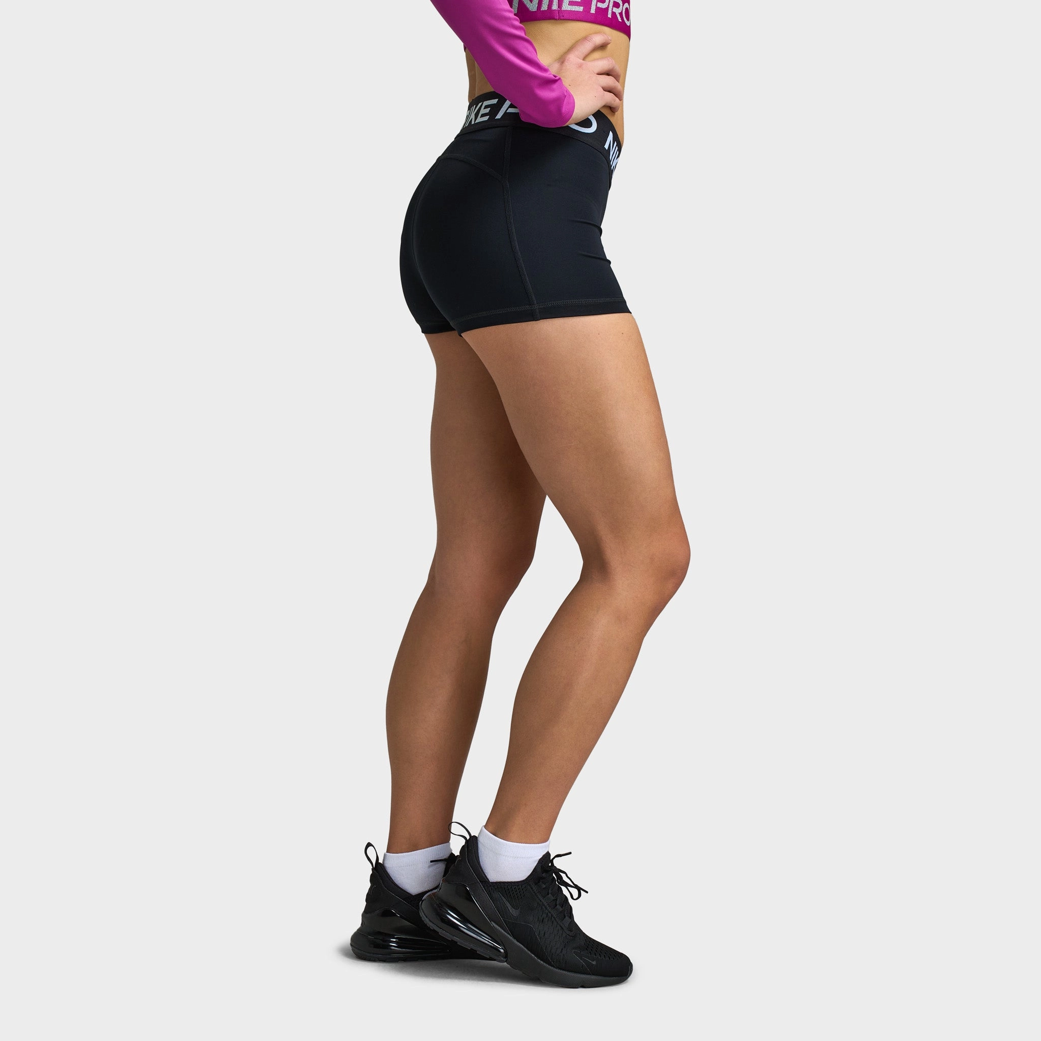 Nike Pro Women's 3" Shorts / Black Sandals