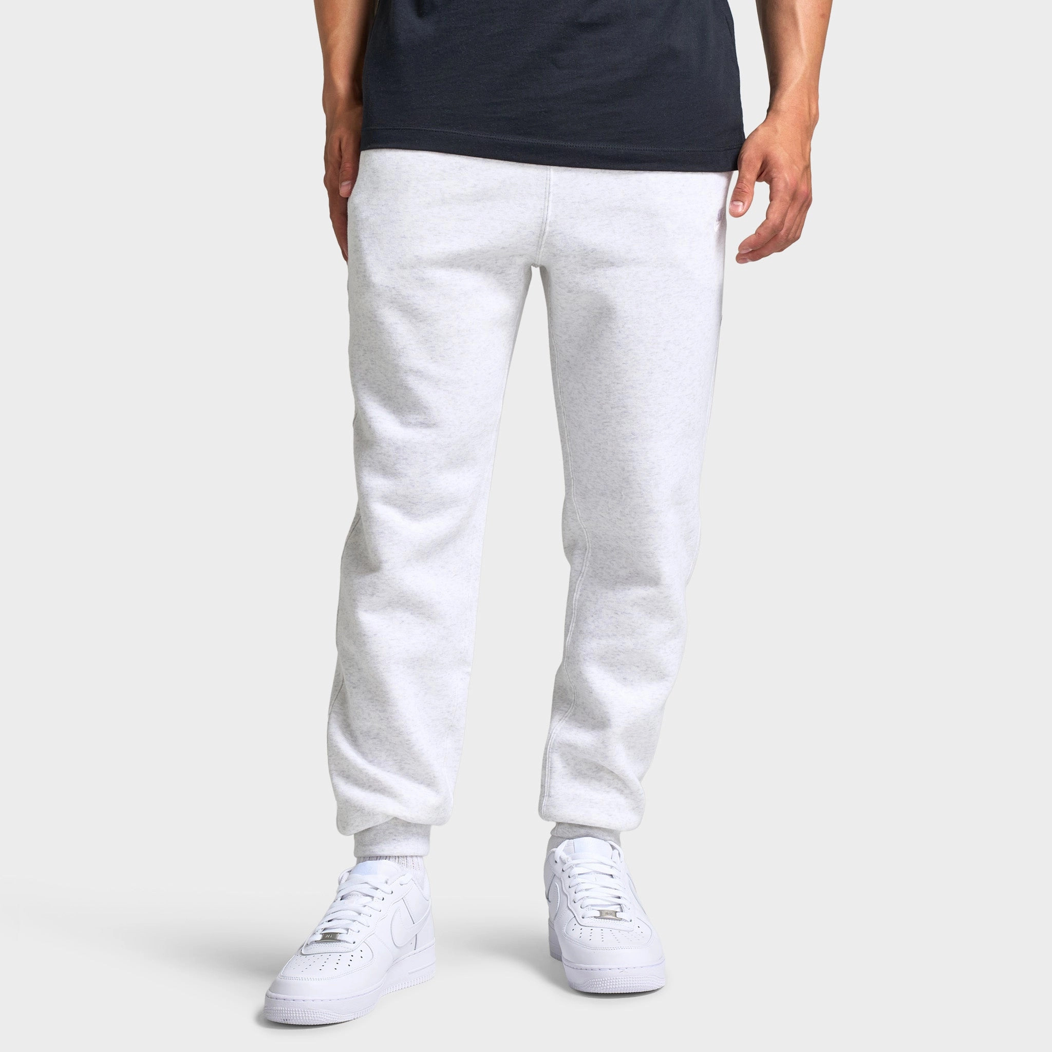 Nike Club Joggers Birch Heather / White - White Dynamic Motion Capture Fitness Look