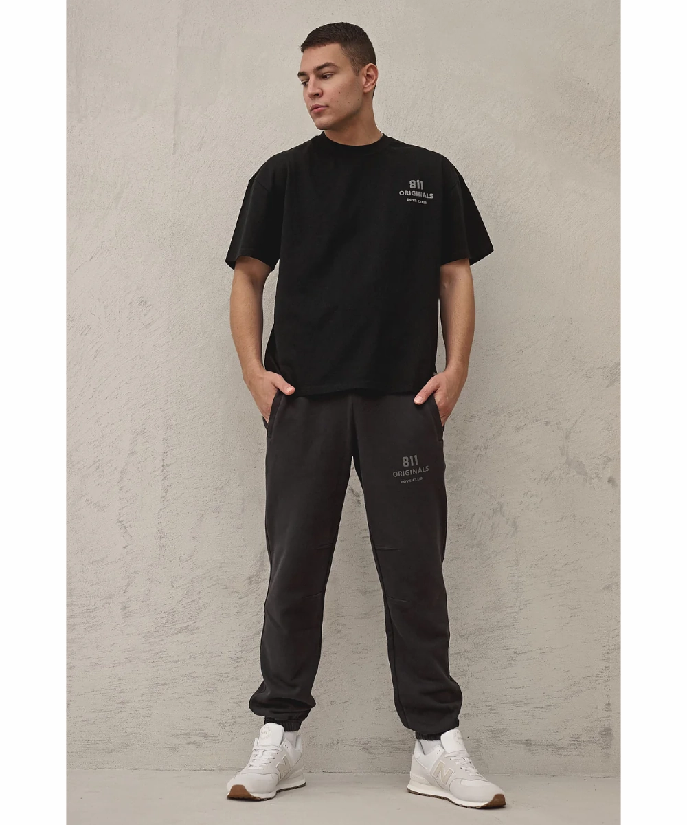 Sheer Glow GridTexture 811 Originals Unisex Boys Club Tee (Black)