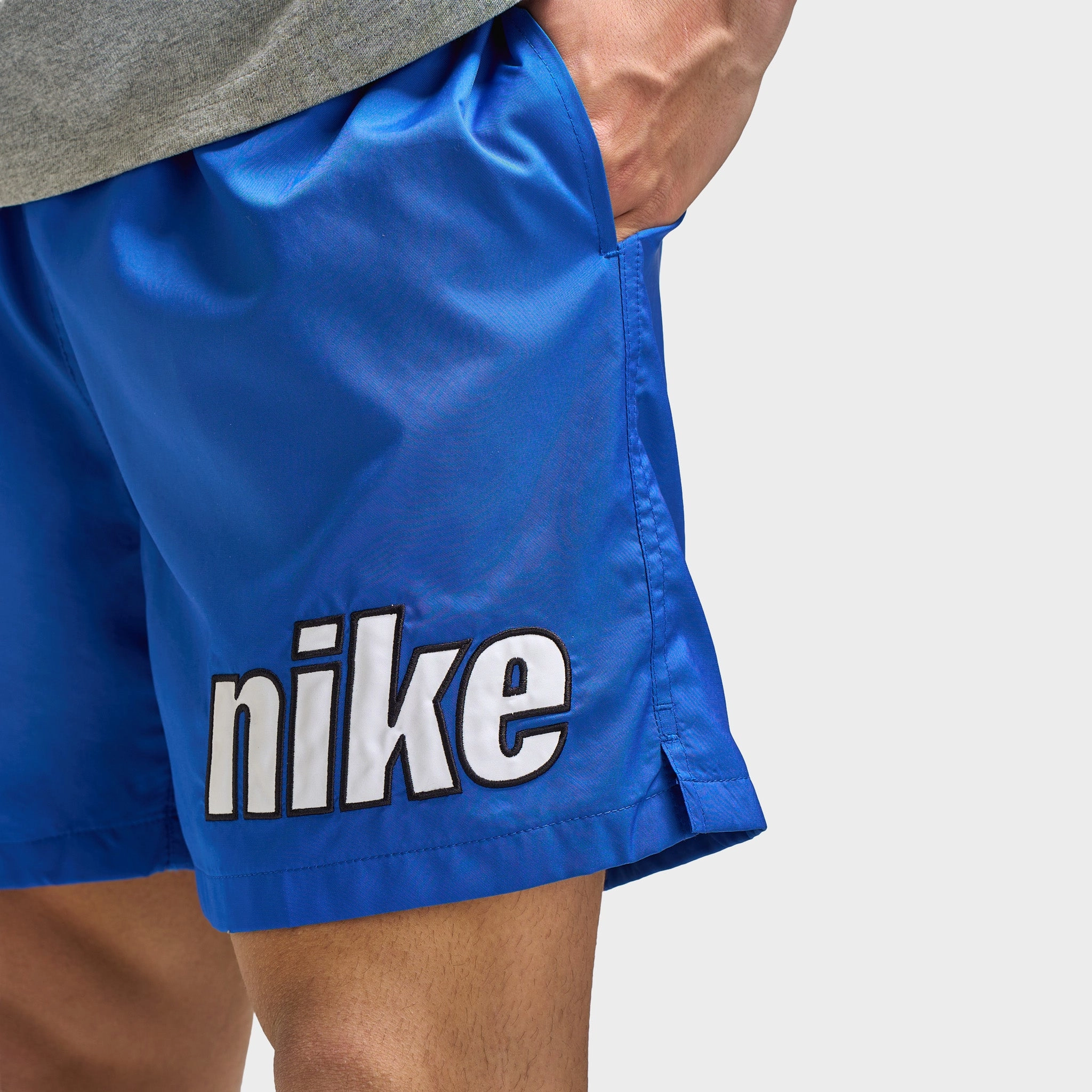 quick-dry feature Soft Layers Nike Club Flow Shorts Block 2.0 Game Royal / White