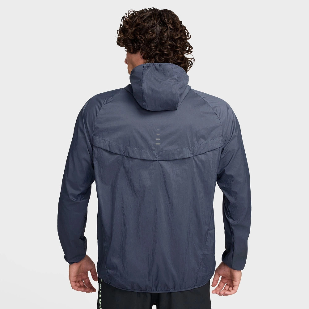 Cross Ventilation Panels Tailored Silhouette Men's Nike Dri-FIT UV Stride Jacket