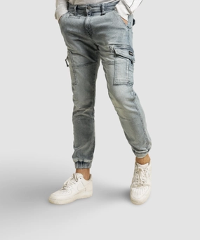 slim fit Magic Glow Henleys Lione Denim Pants (Light Indigo)