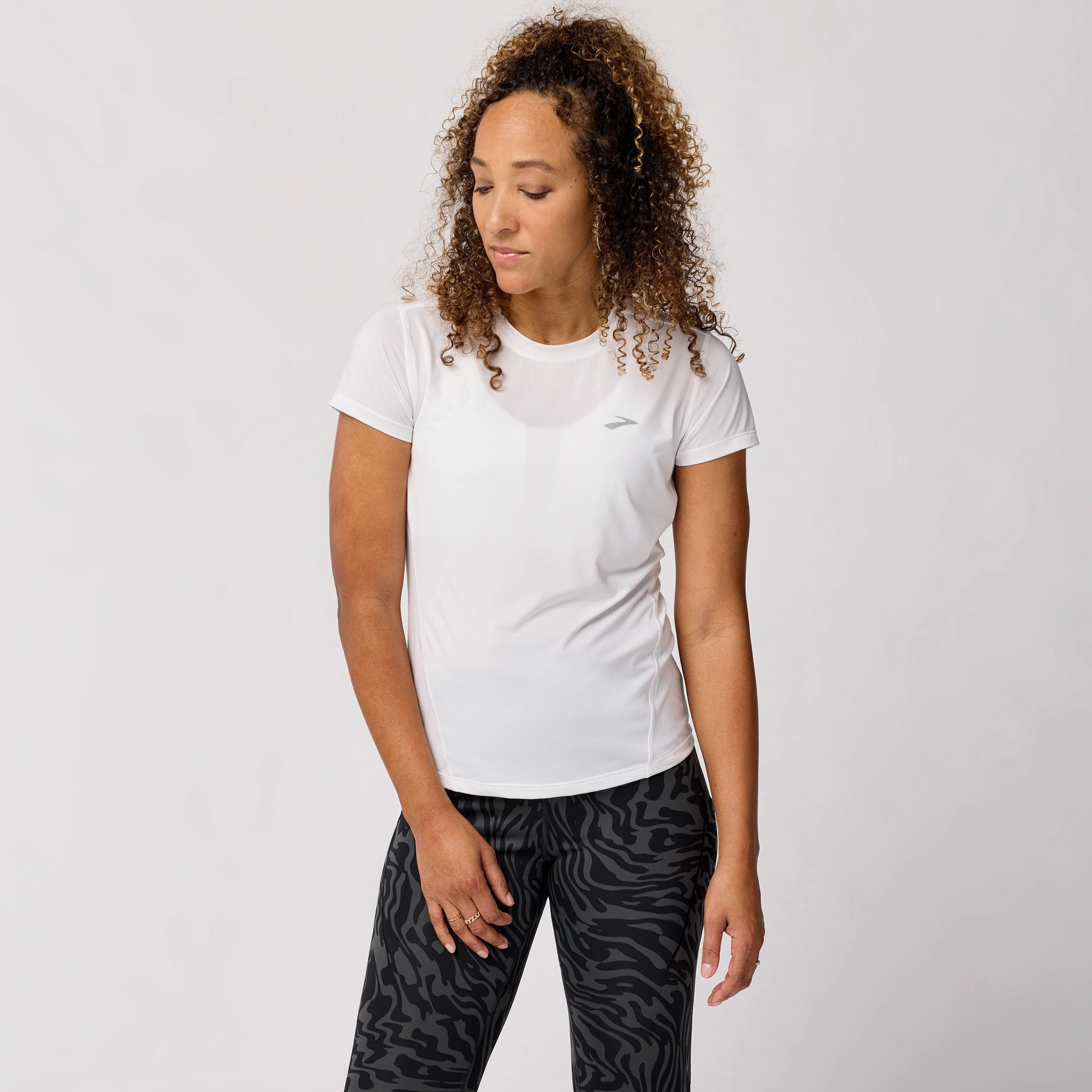 Brooks Women's Sprint Free Short Sleeve 3.0 AdjustableHem Minimalist Design