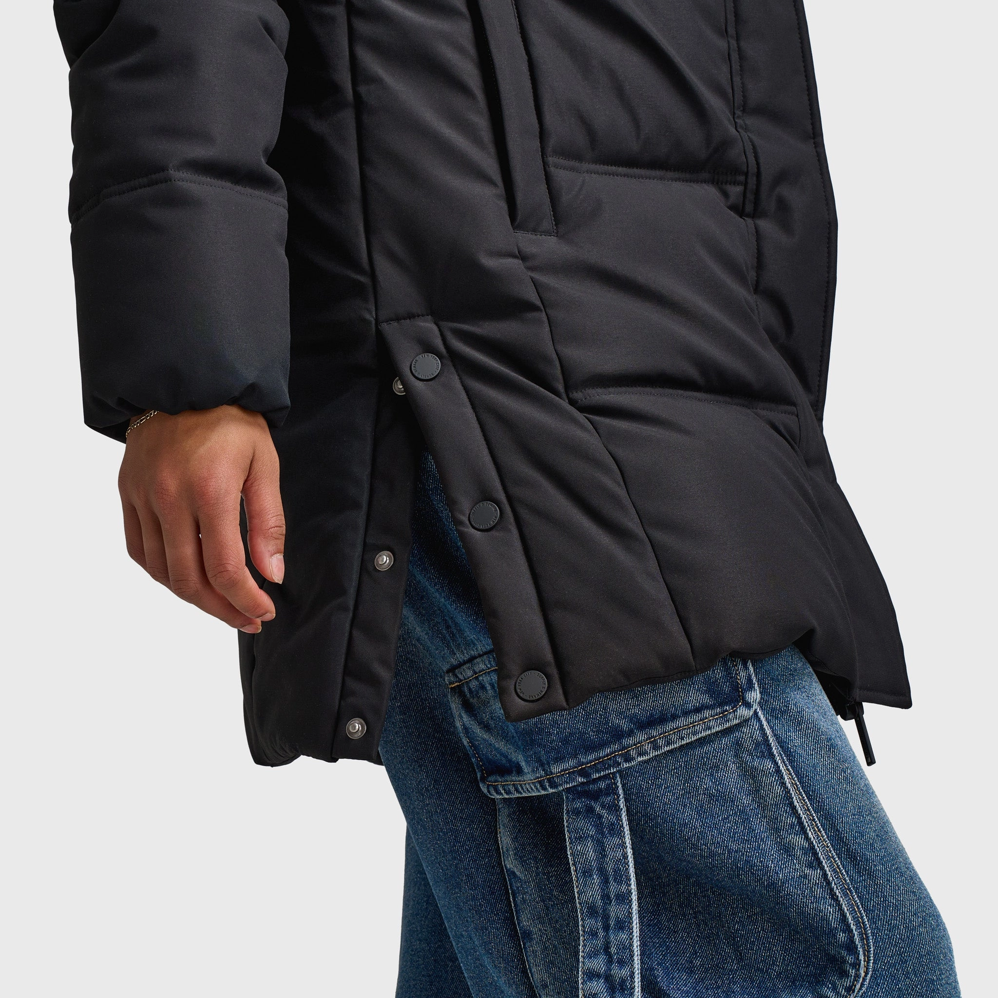 Supply & Demand Women's Auden Jacket / Black Sleek Utility